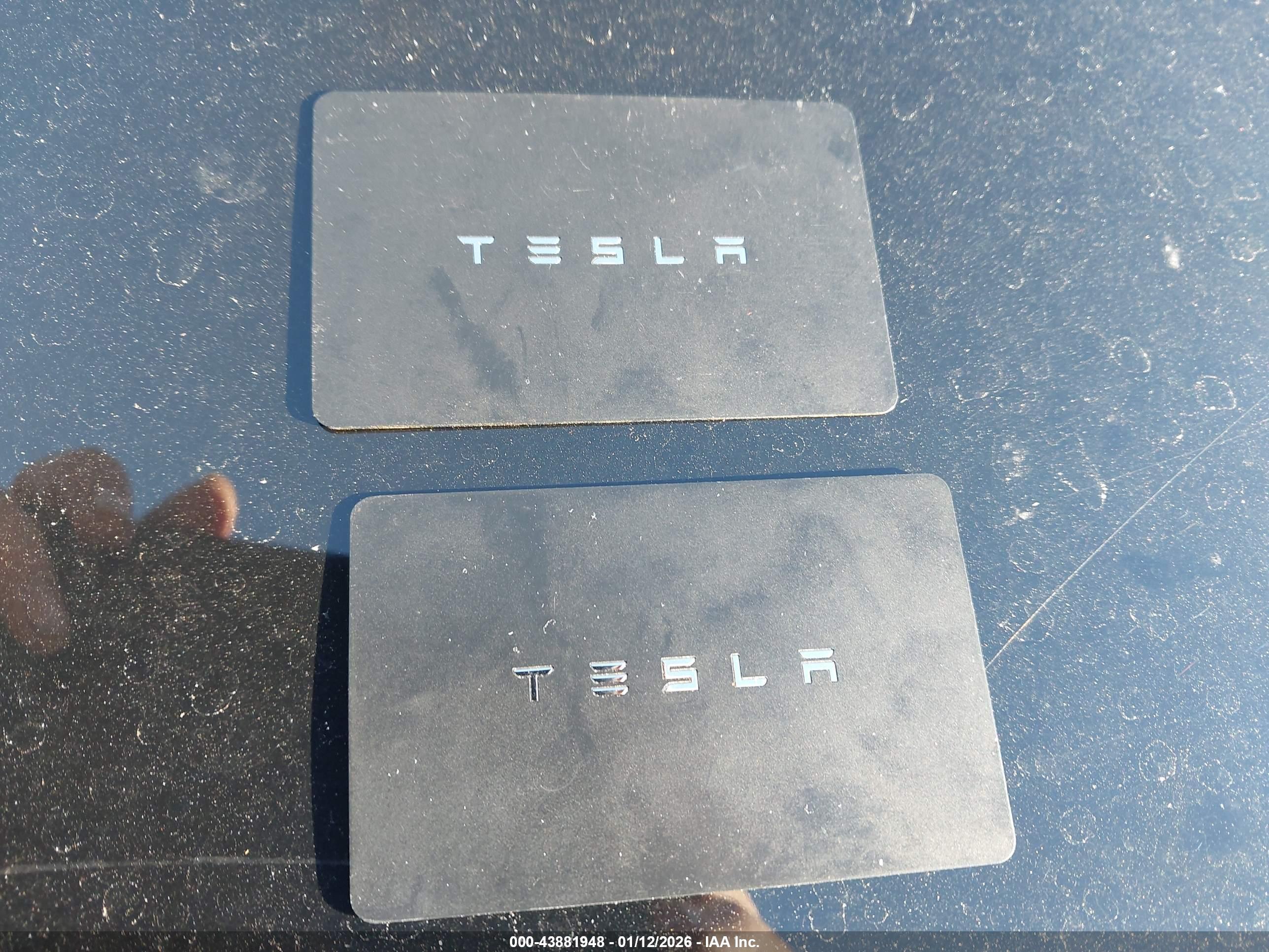 TESLA MODEL image 11