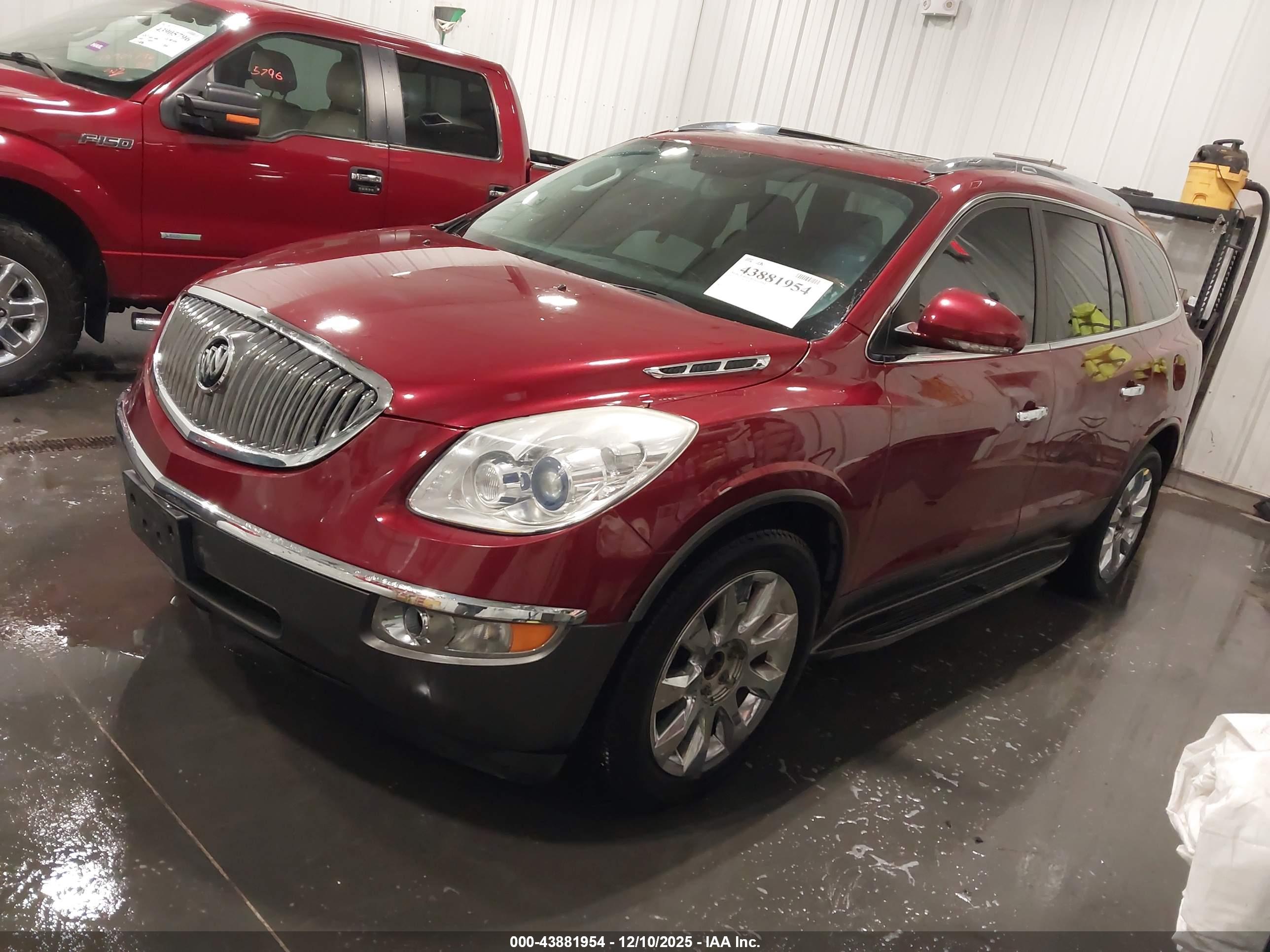 BUICK ENCLAVE image 2