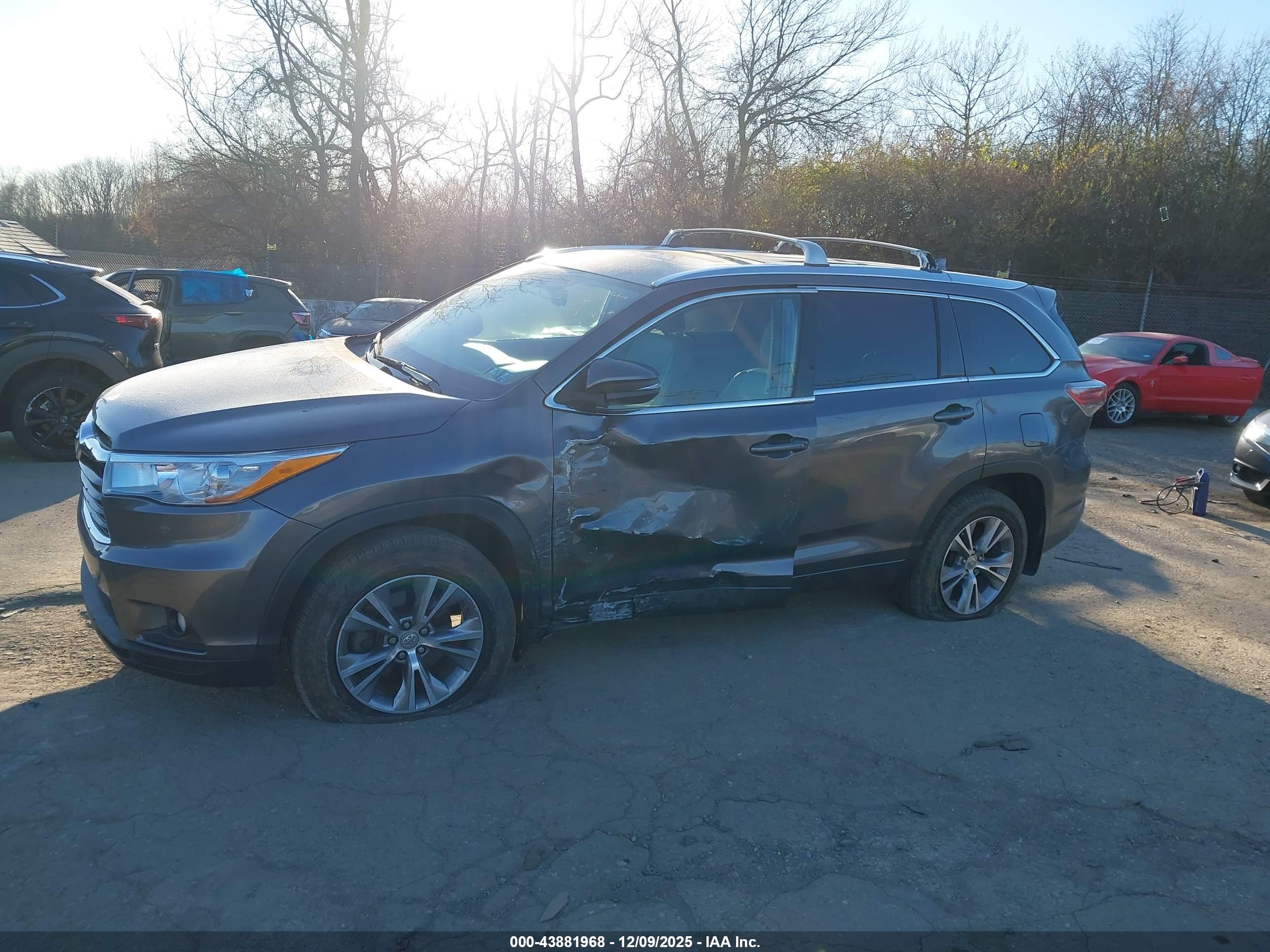 TOYOTA HIGHLANDER image 6