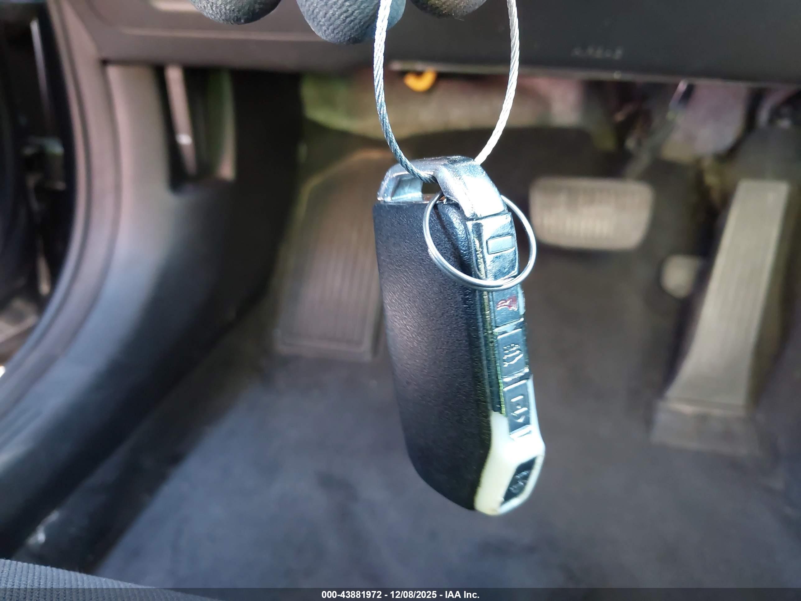 KIA K5 image 11