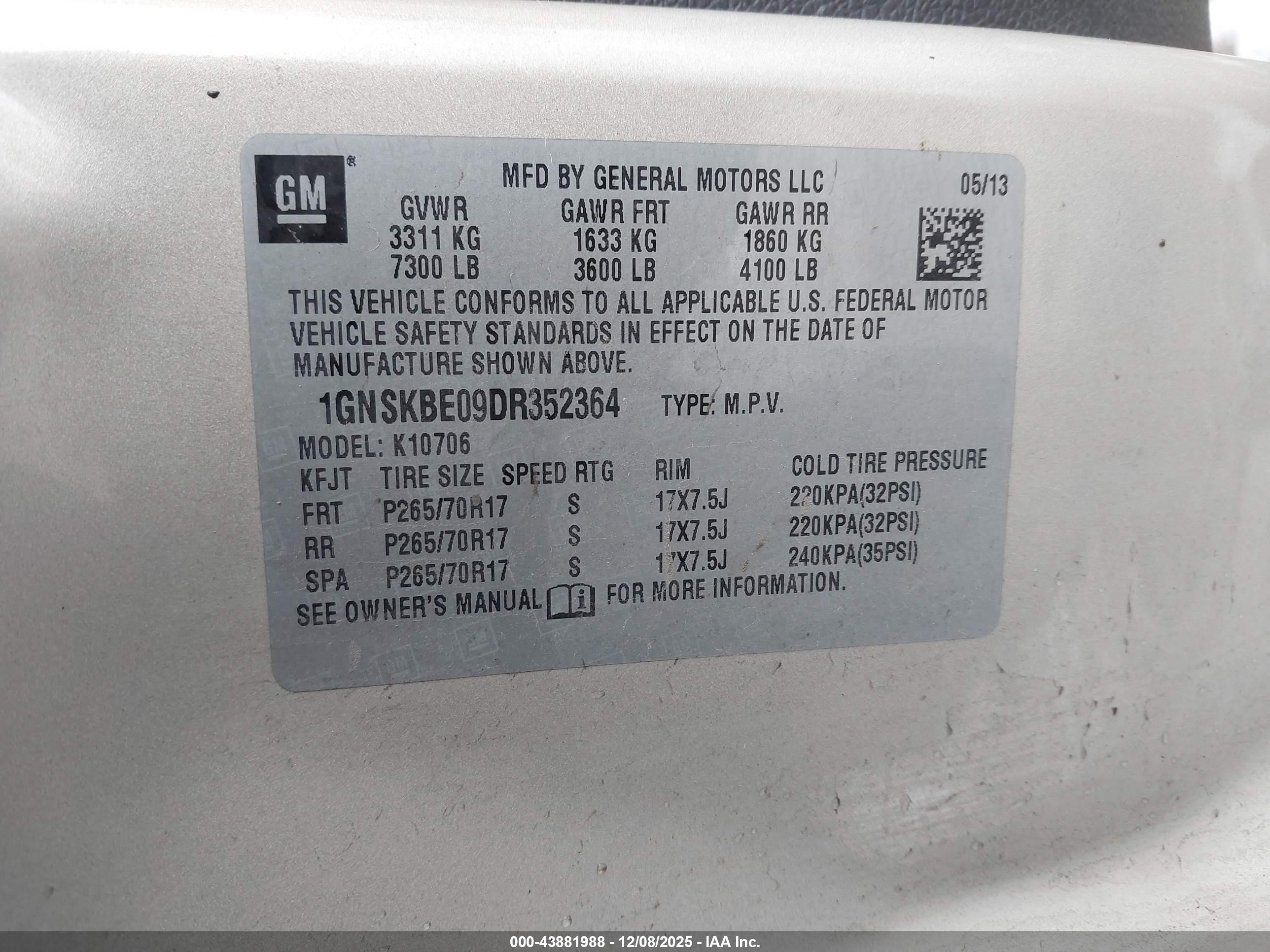 CHEVROLET TAHOE image 9