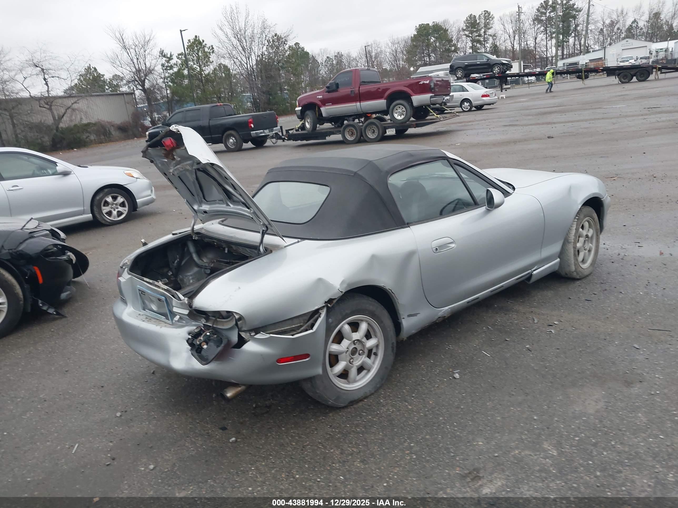 MAZDA MX-5 image 4