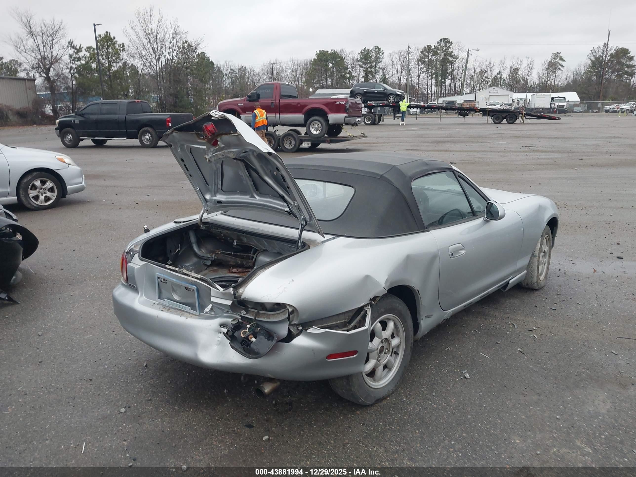 MAZDA MX-5 image 6