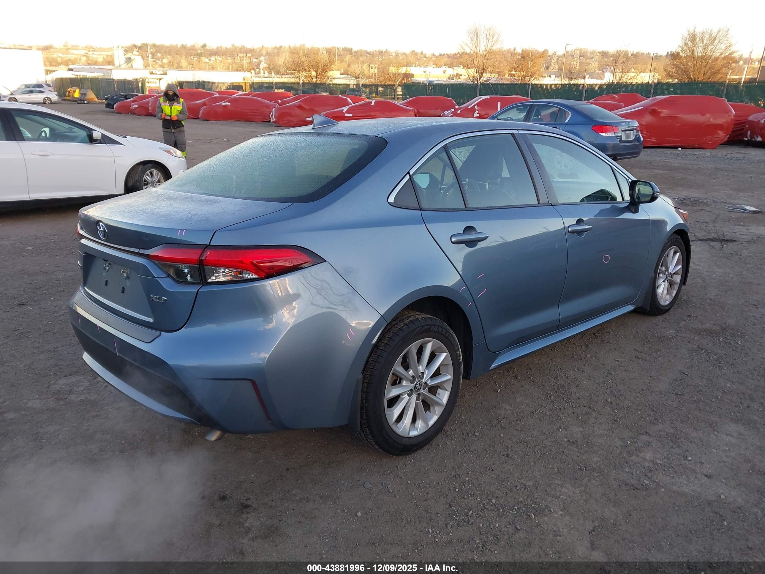 TOYOTA COROLLA image 4