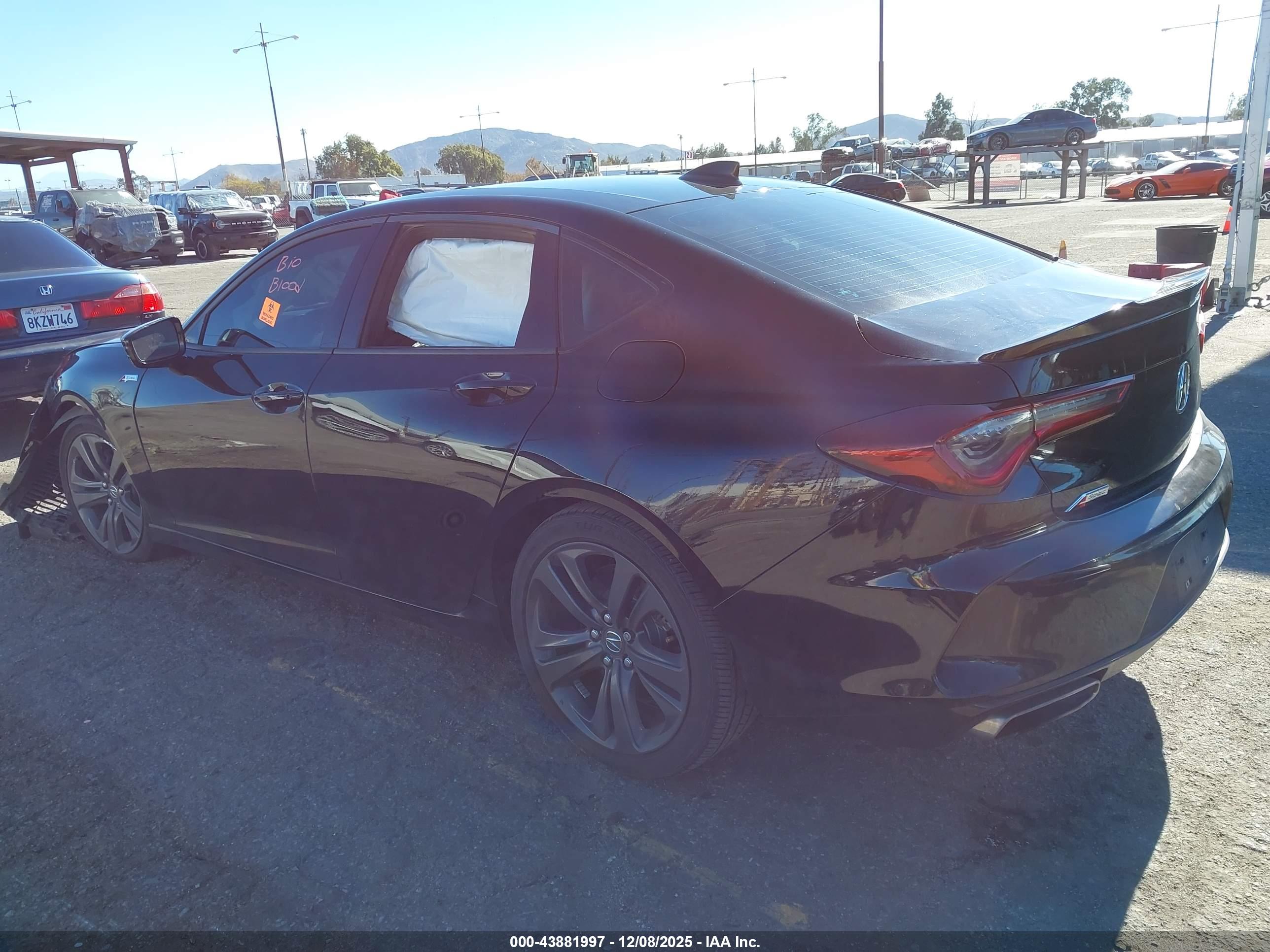 ACURA TLX image 3
