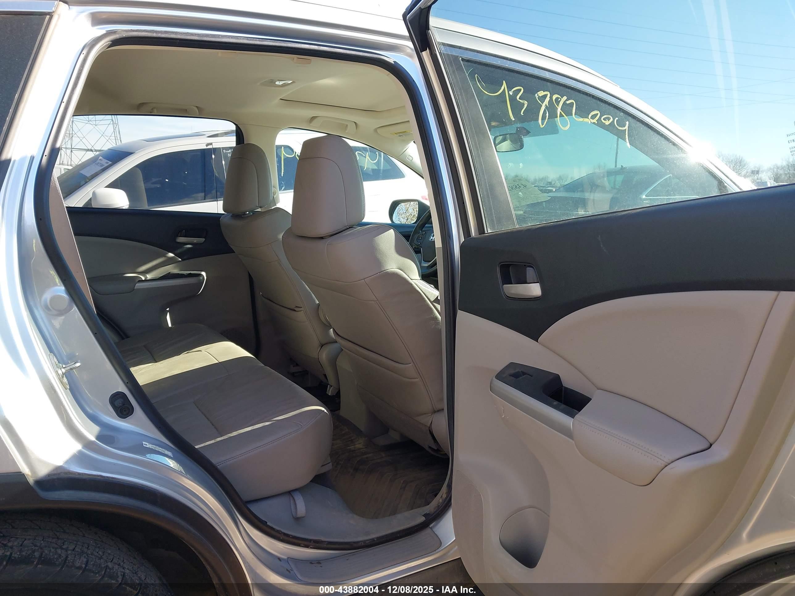 HONDA CR-V image 8