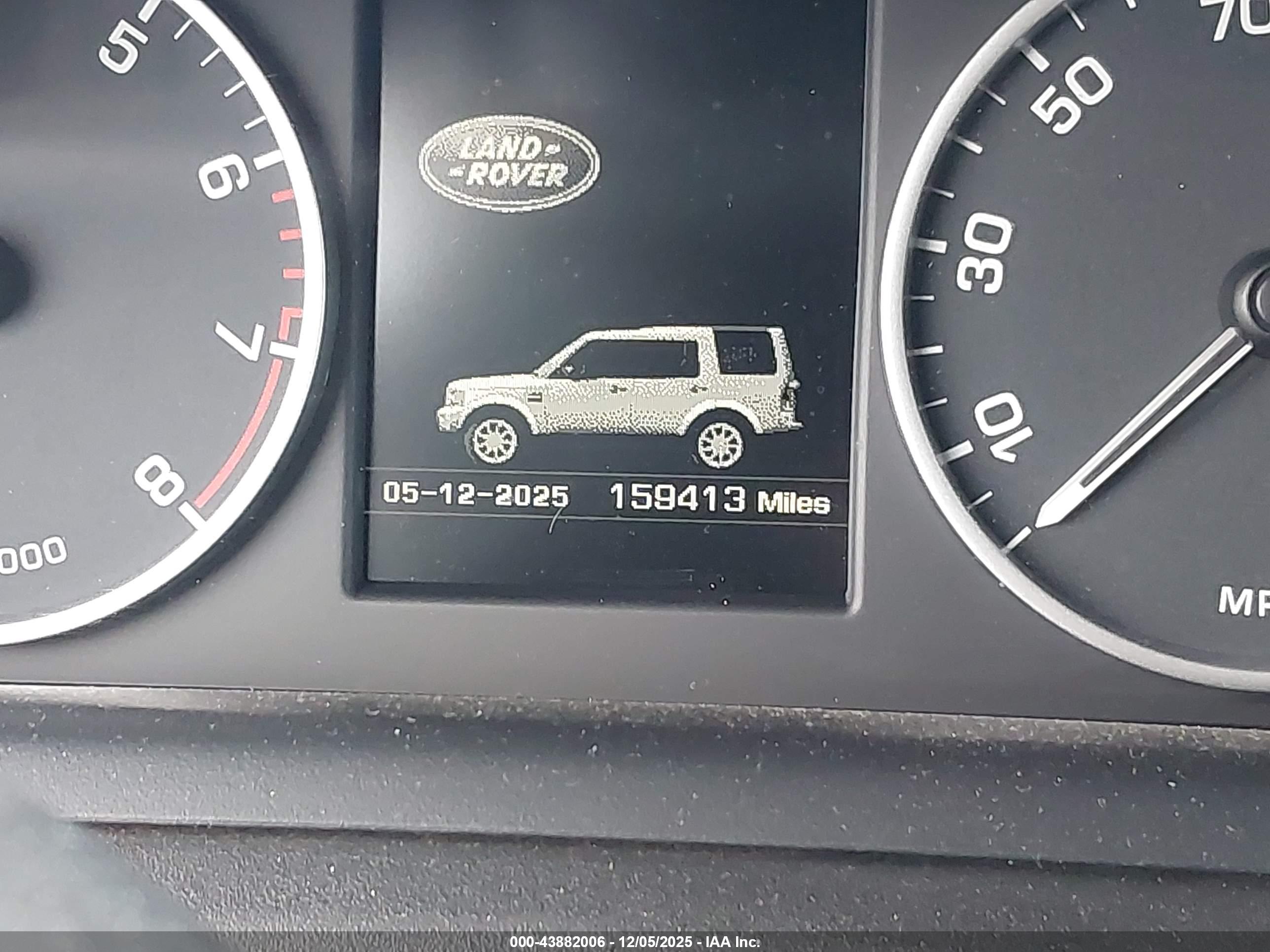 LAND ROVER image 7