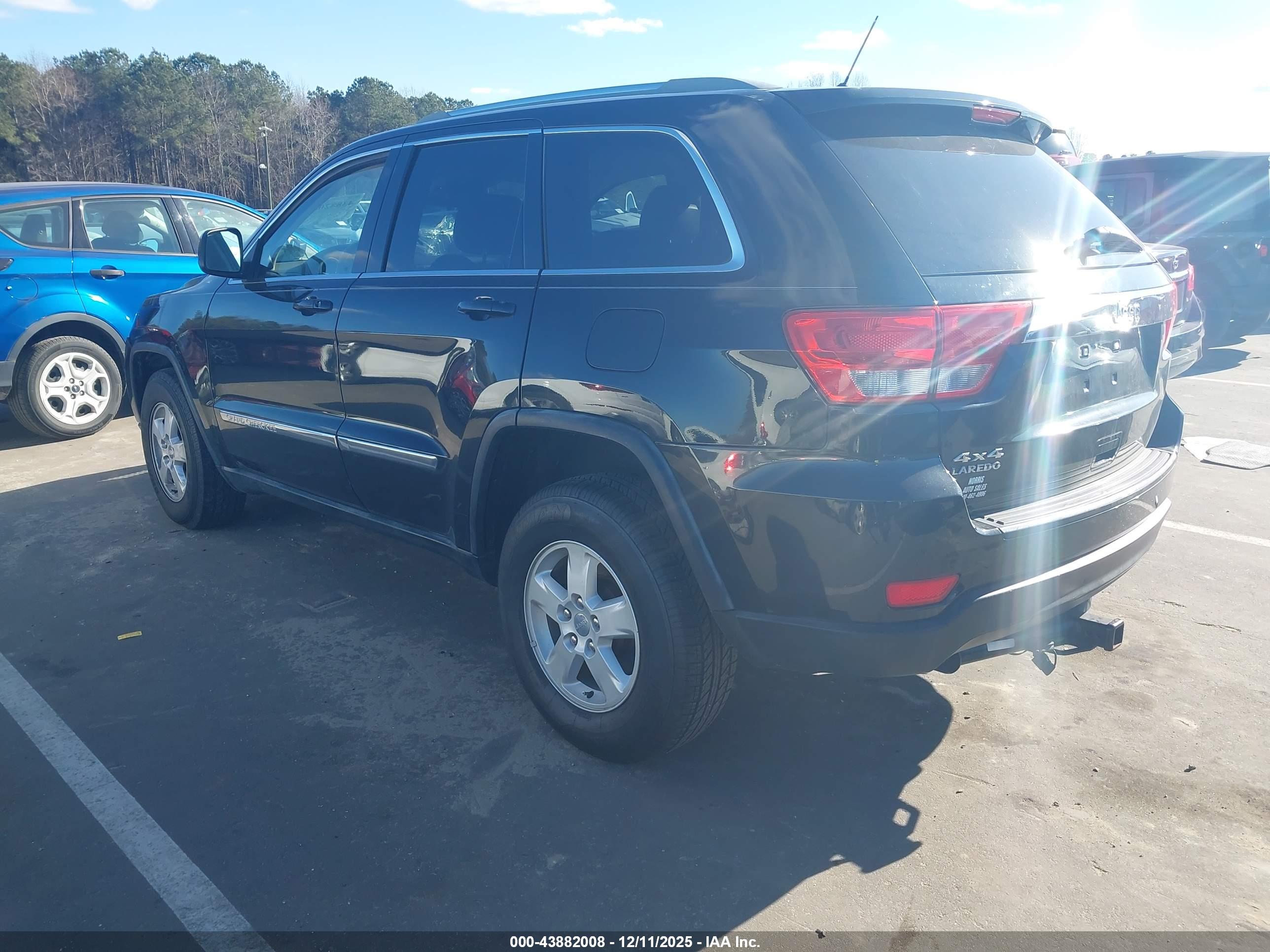 JEEP GRAND image 3