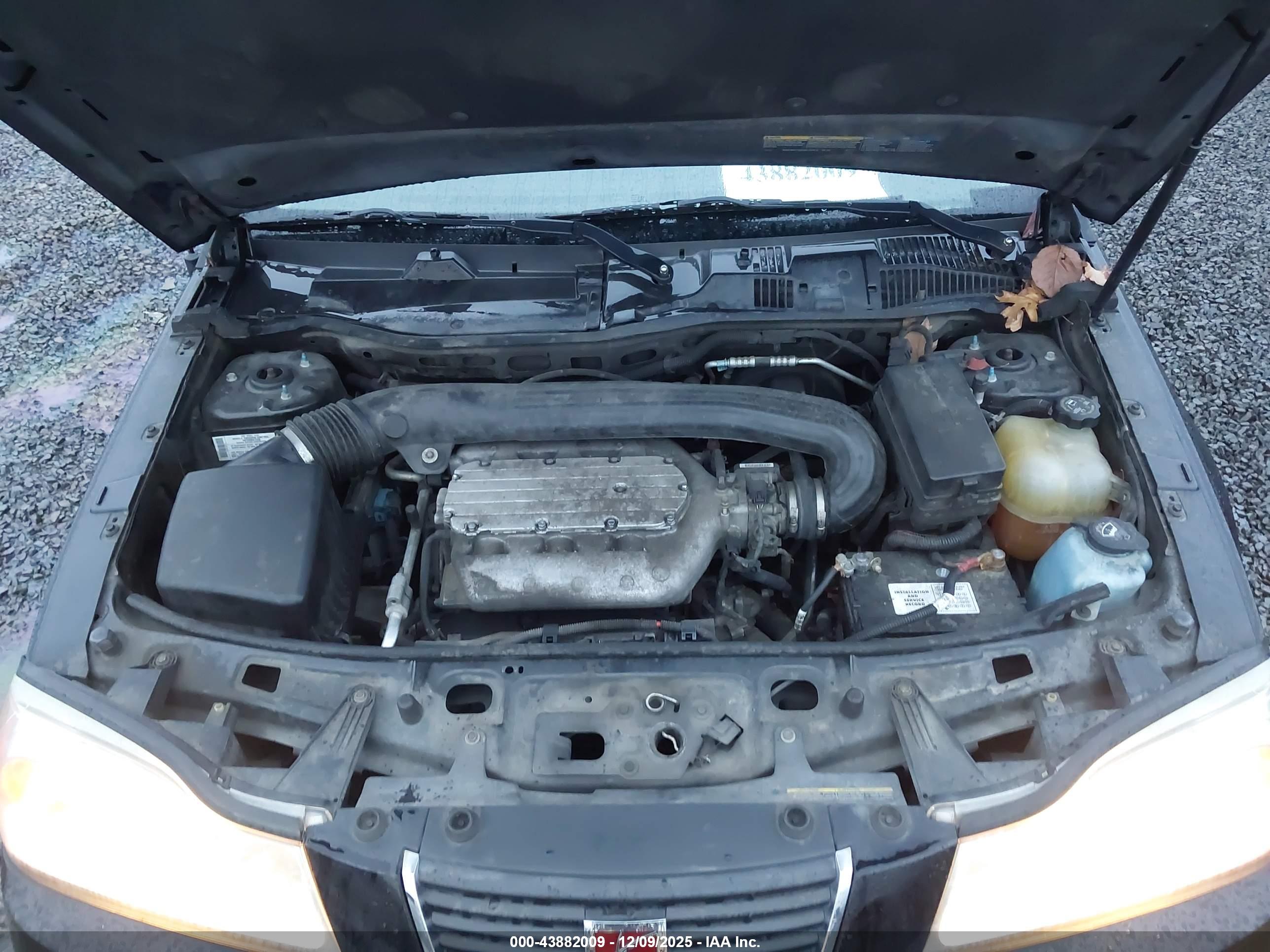 SATURN VUE image 10