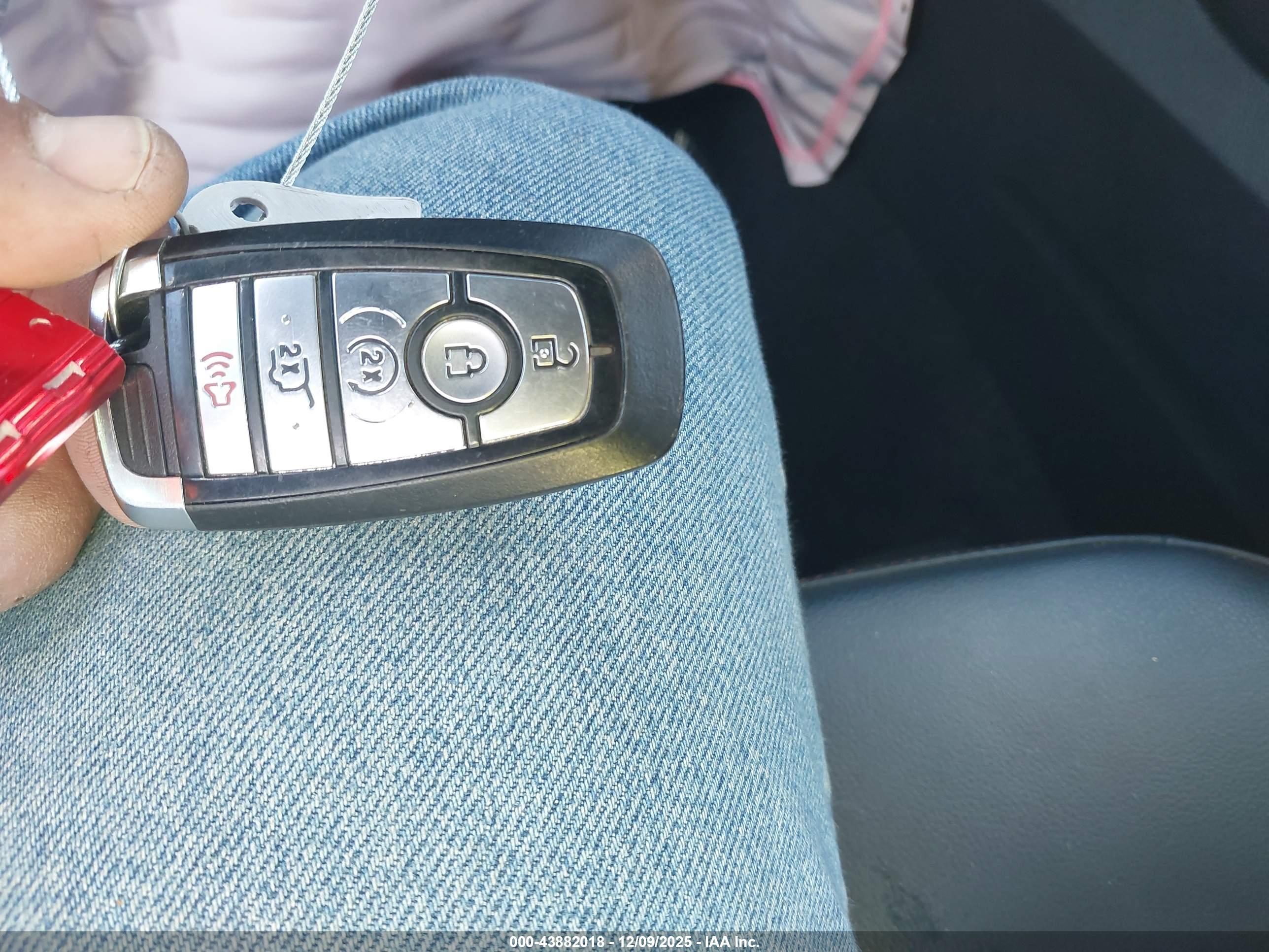 FORD EDGE image 11