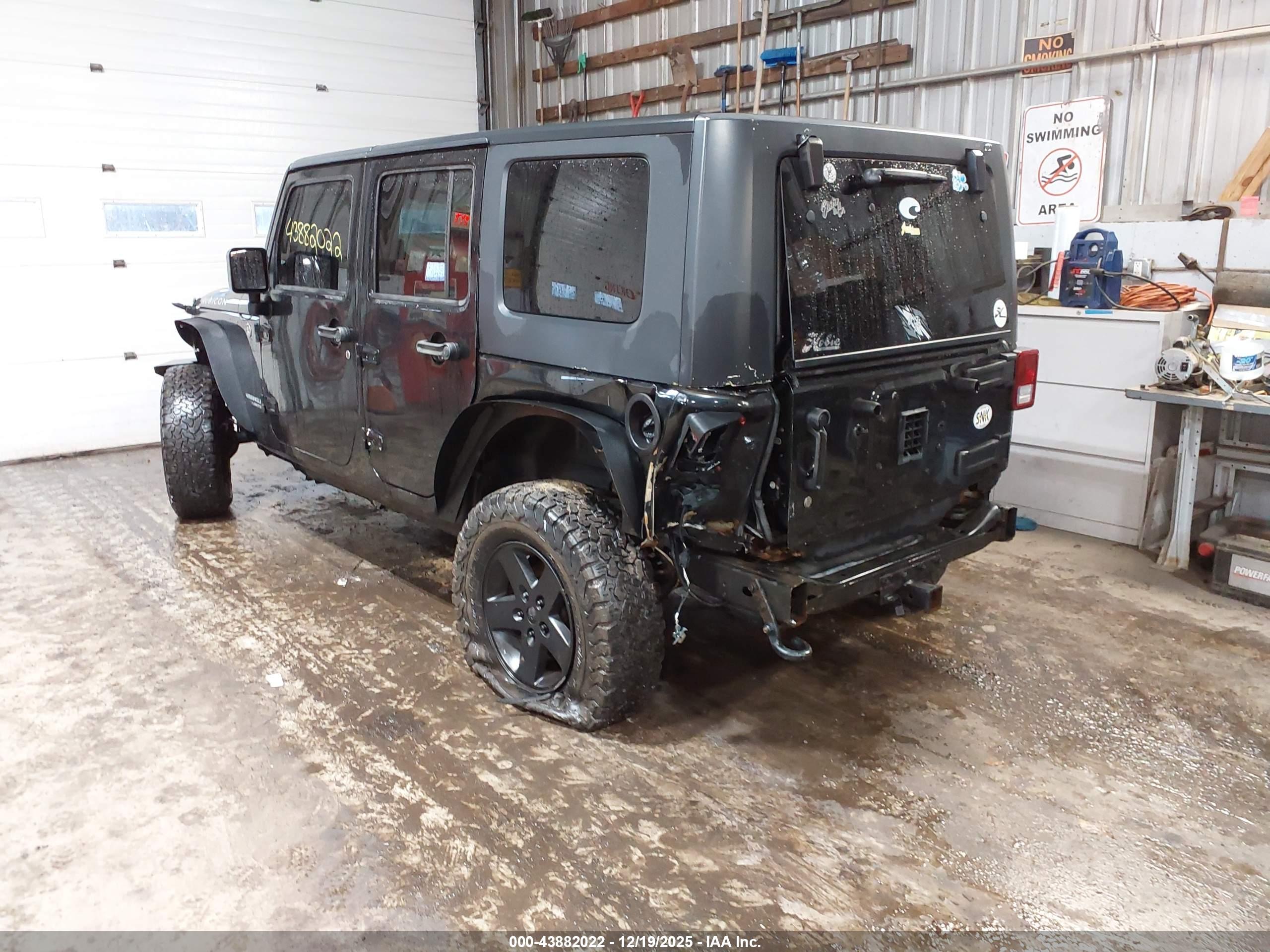 JEEP WRANGLER image 3
