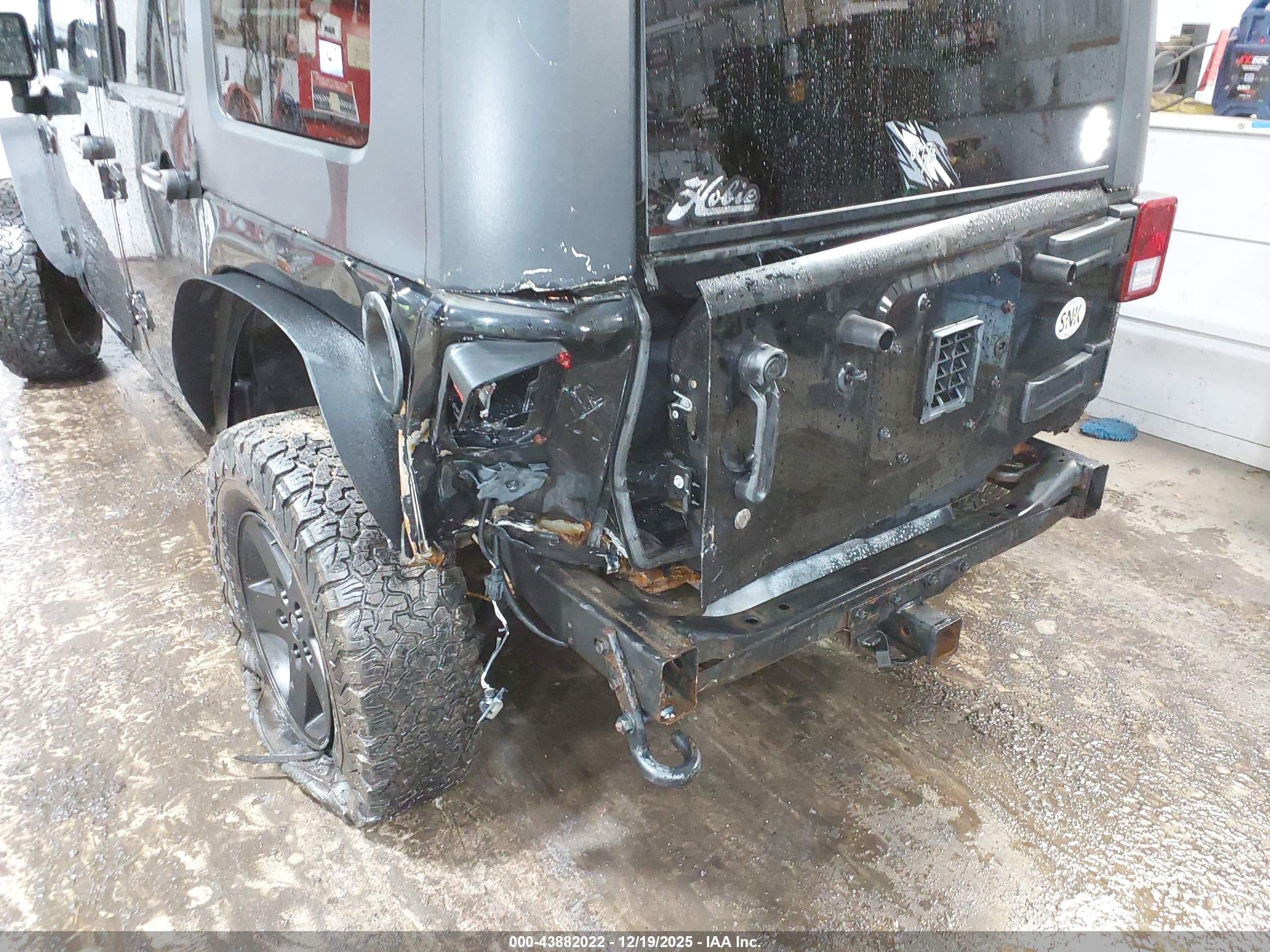 JEEP WRANGLER image 6