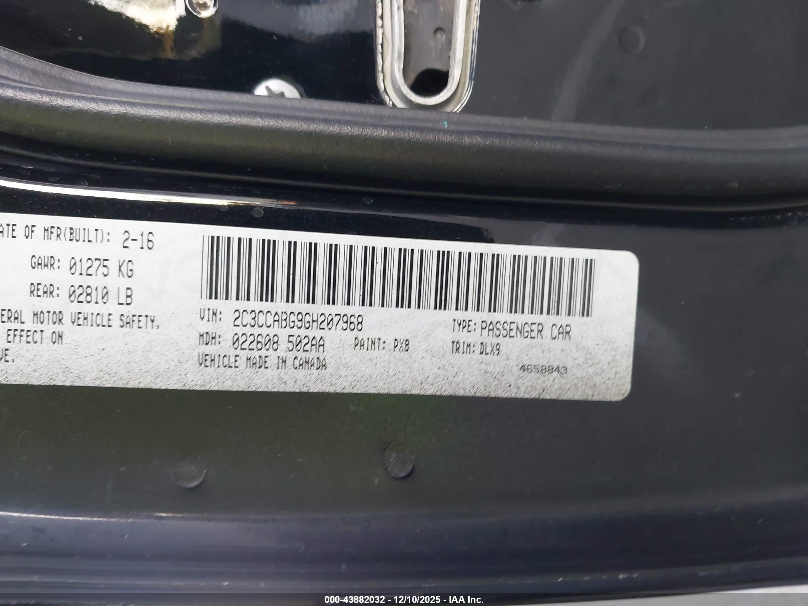 CHRYSLER 300 image 9
