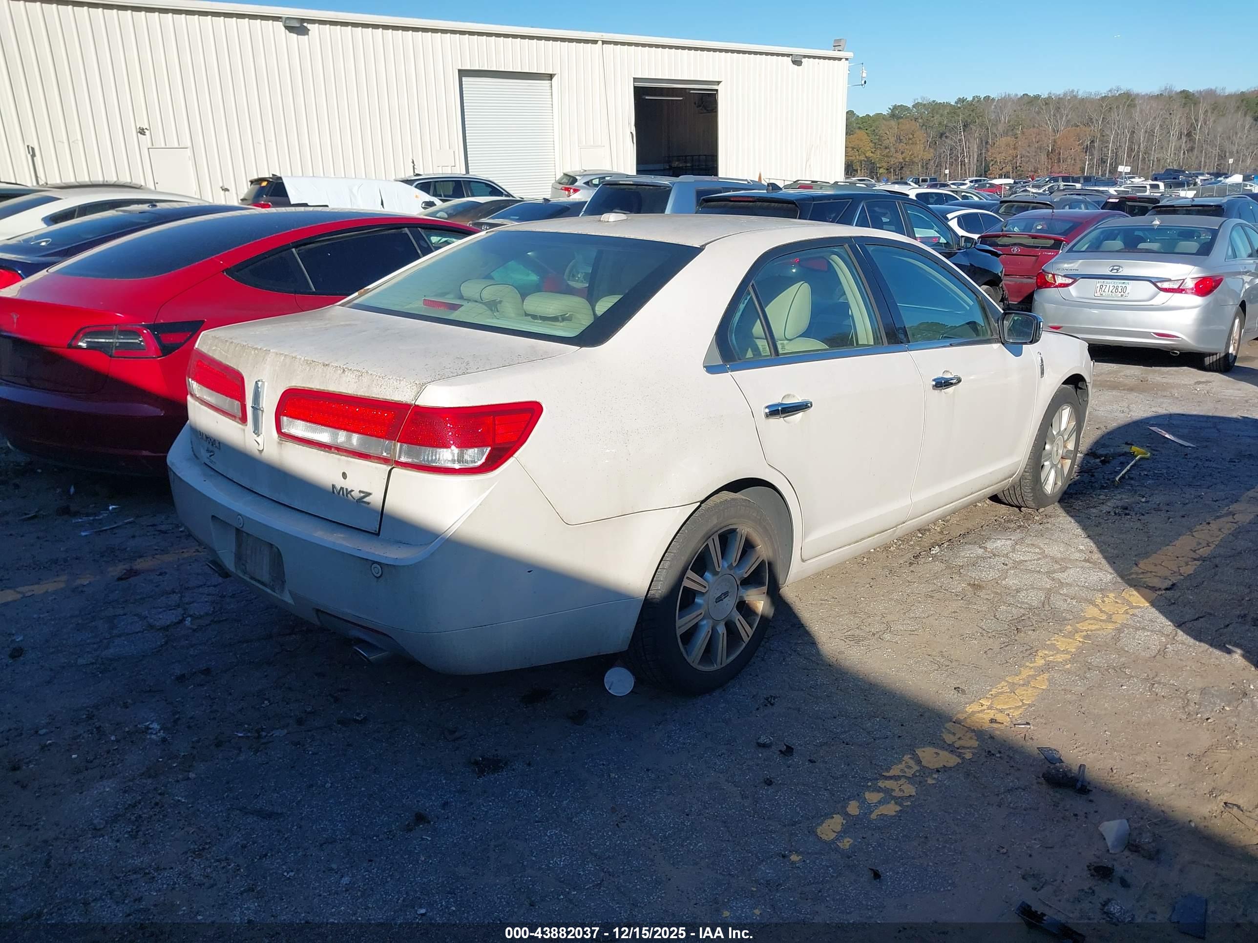 LINCOLN MKZ image 4