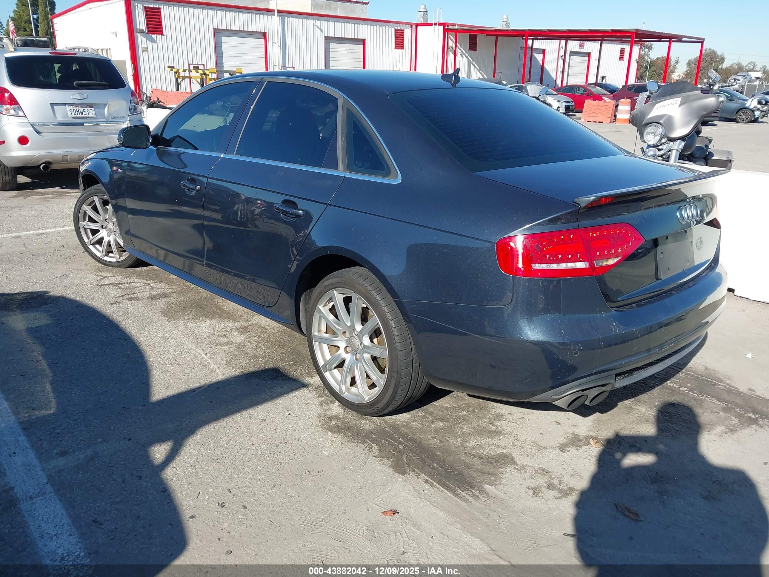 AUDI A4 image 3