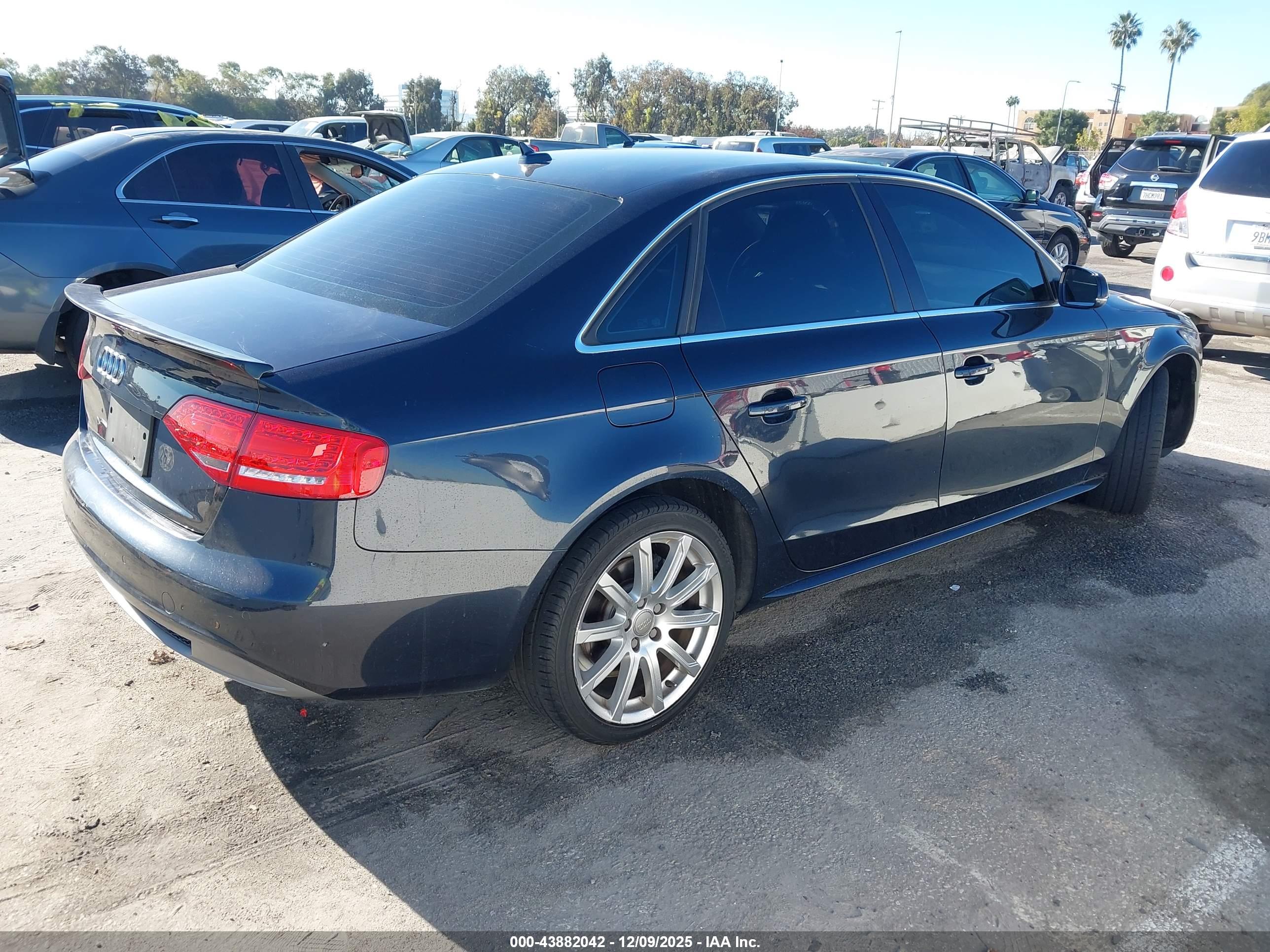 AUDI A4 image 4