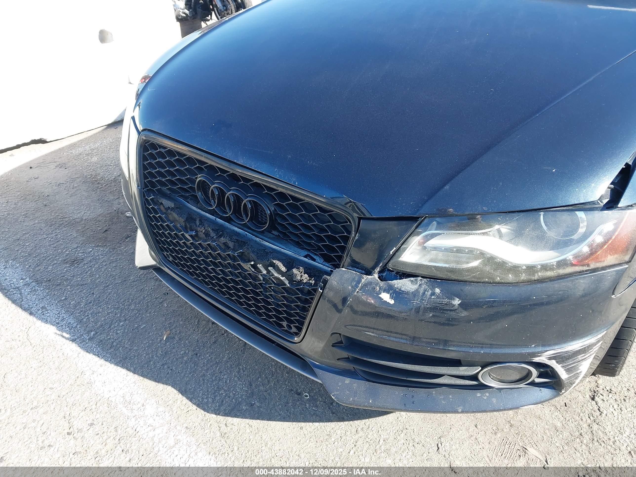 AUDI A4 image 6