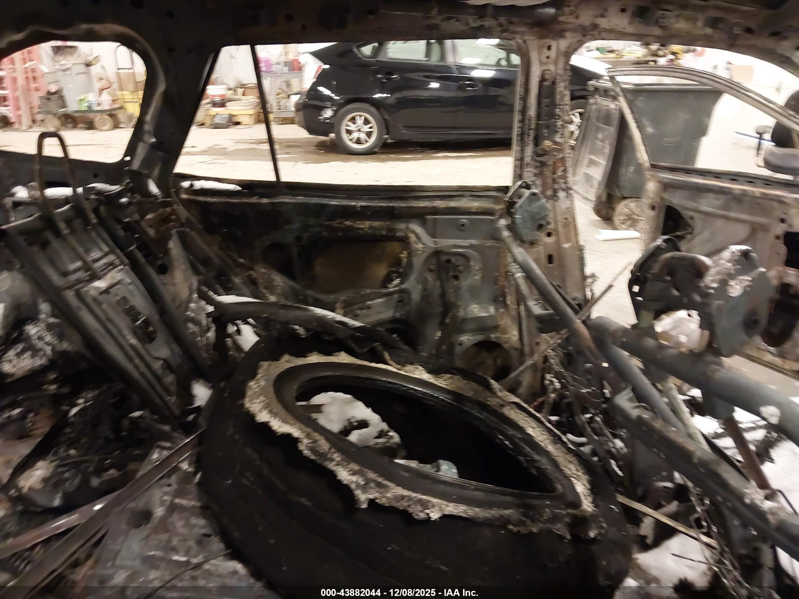 SUBARU OUTBACK image 8