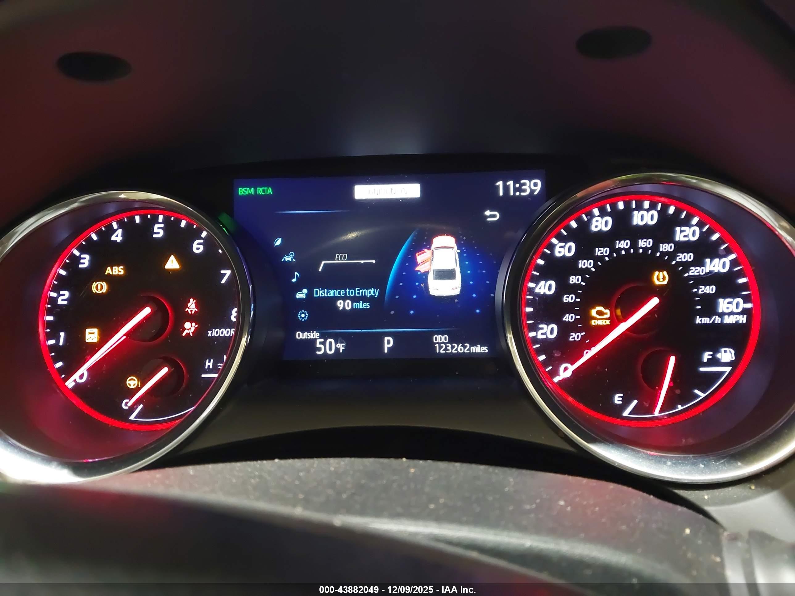 TOYOTA CAMRY image 7