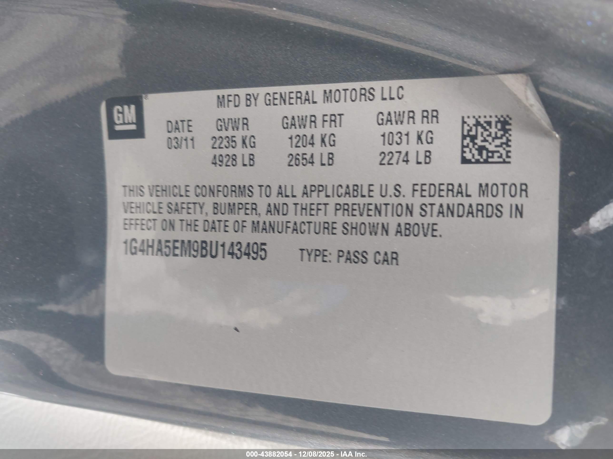 BUICK LUCERNE image 9