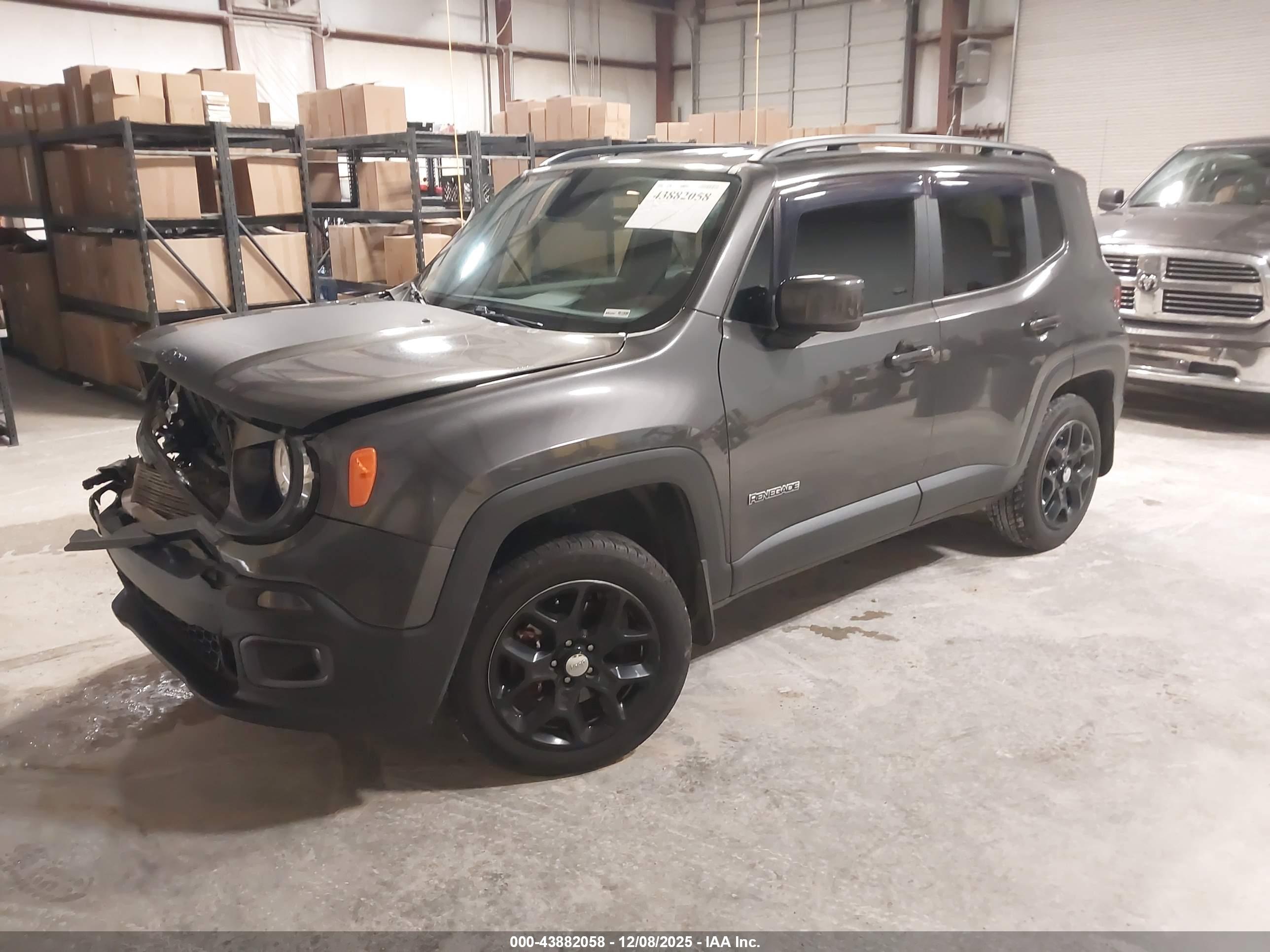 JEEP RENEGADE image 2