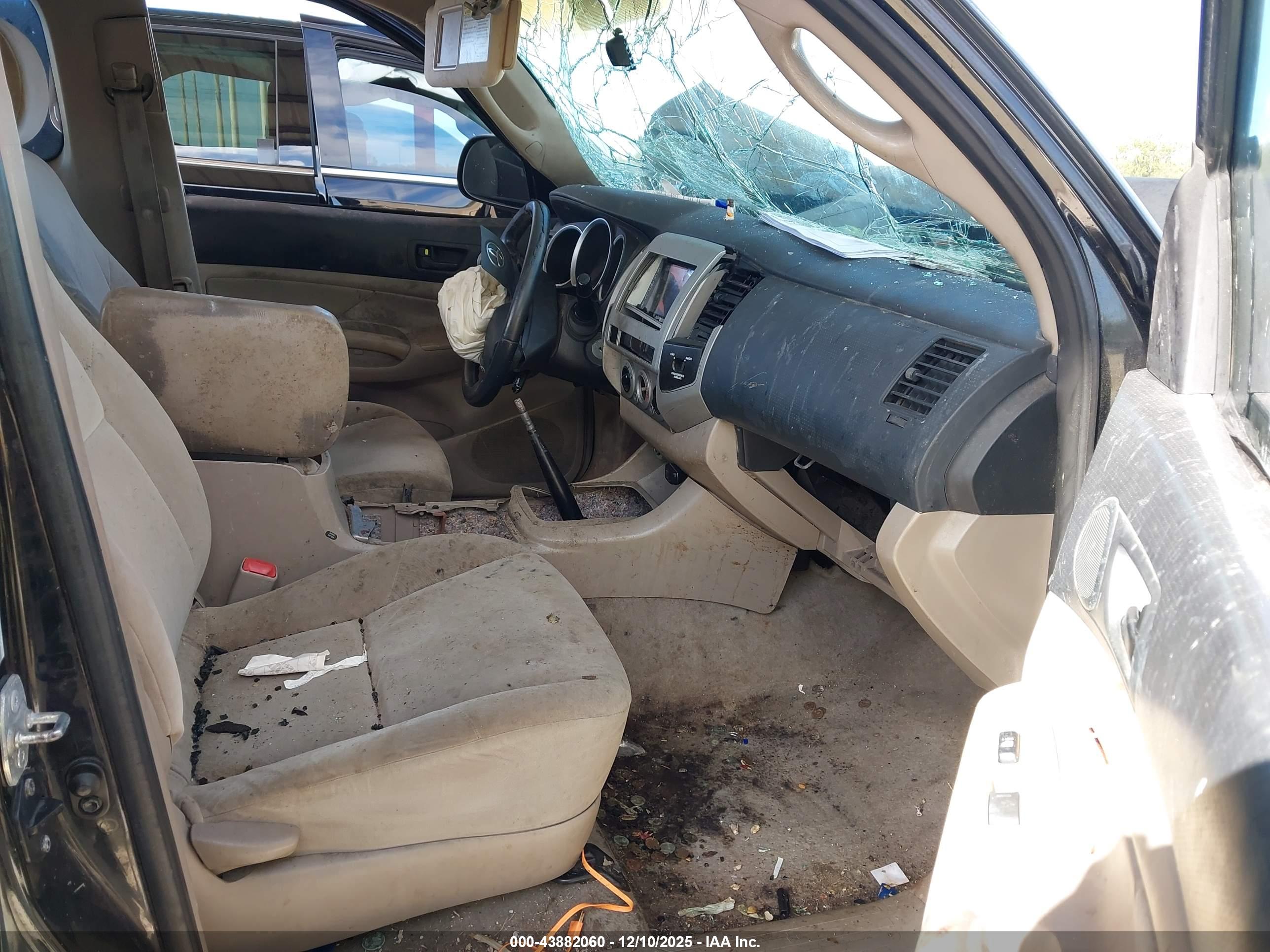 TOYOTA TACOMA image 5