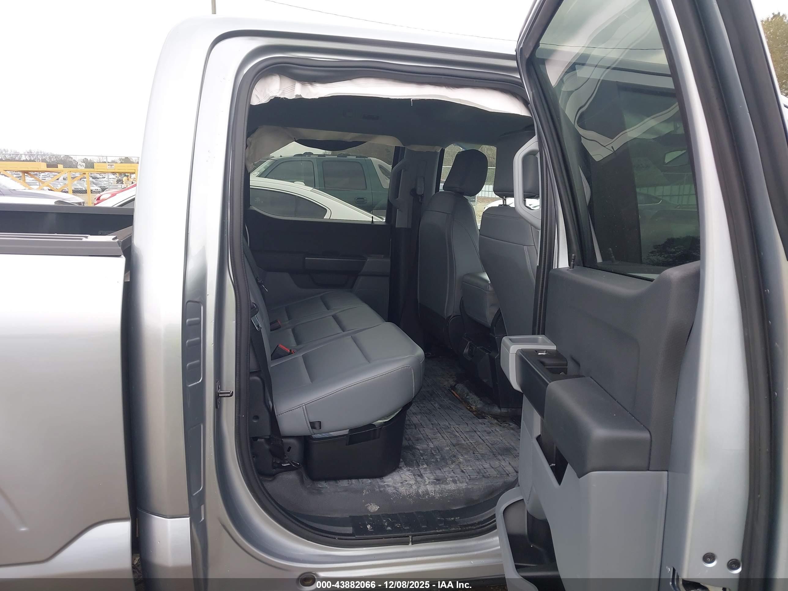 FORD F-150 image 8