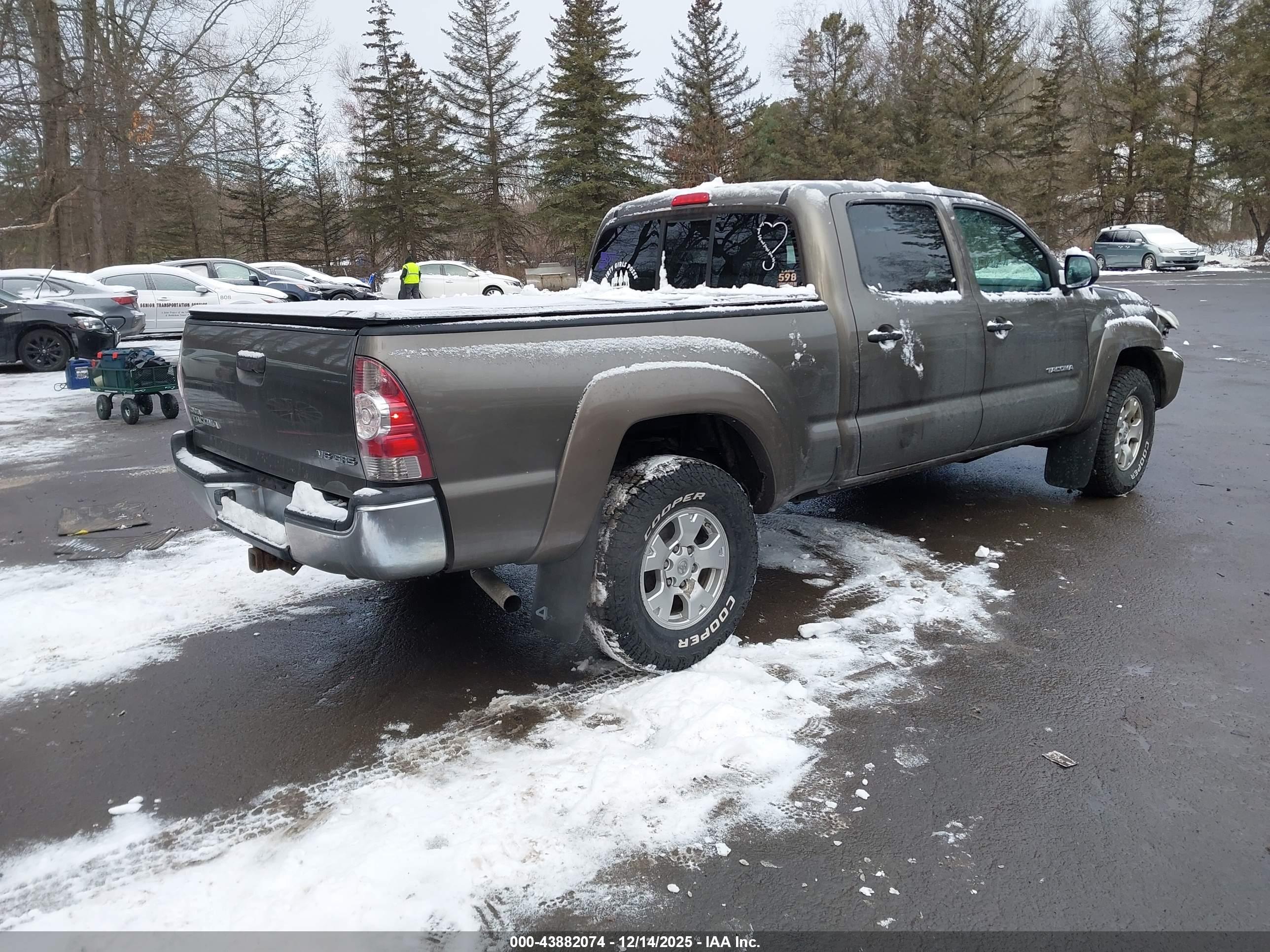 TOYOTA TACOMA image 4