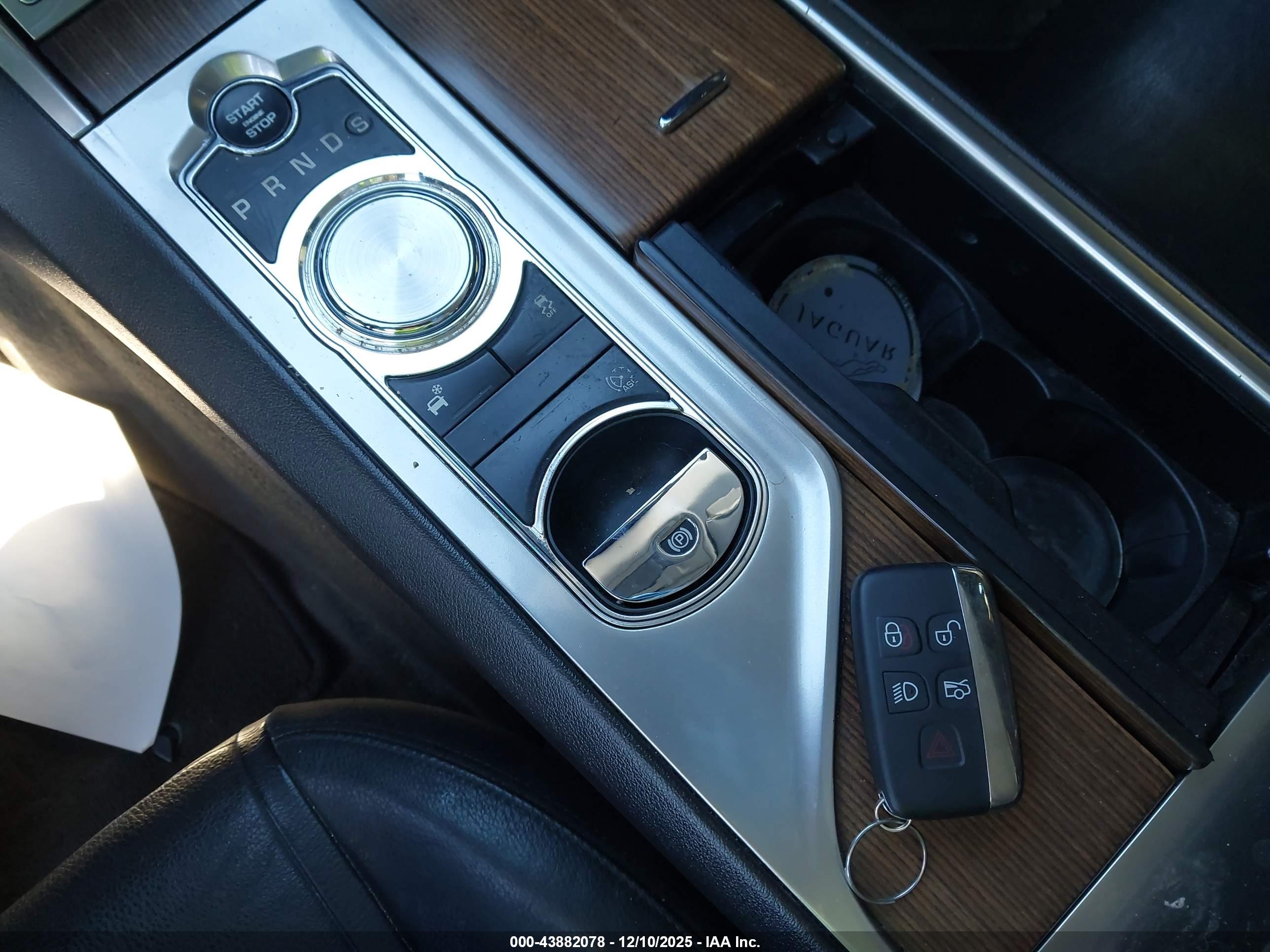 JAGUAR XF image 11