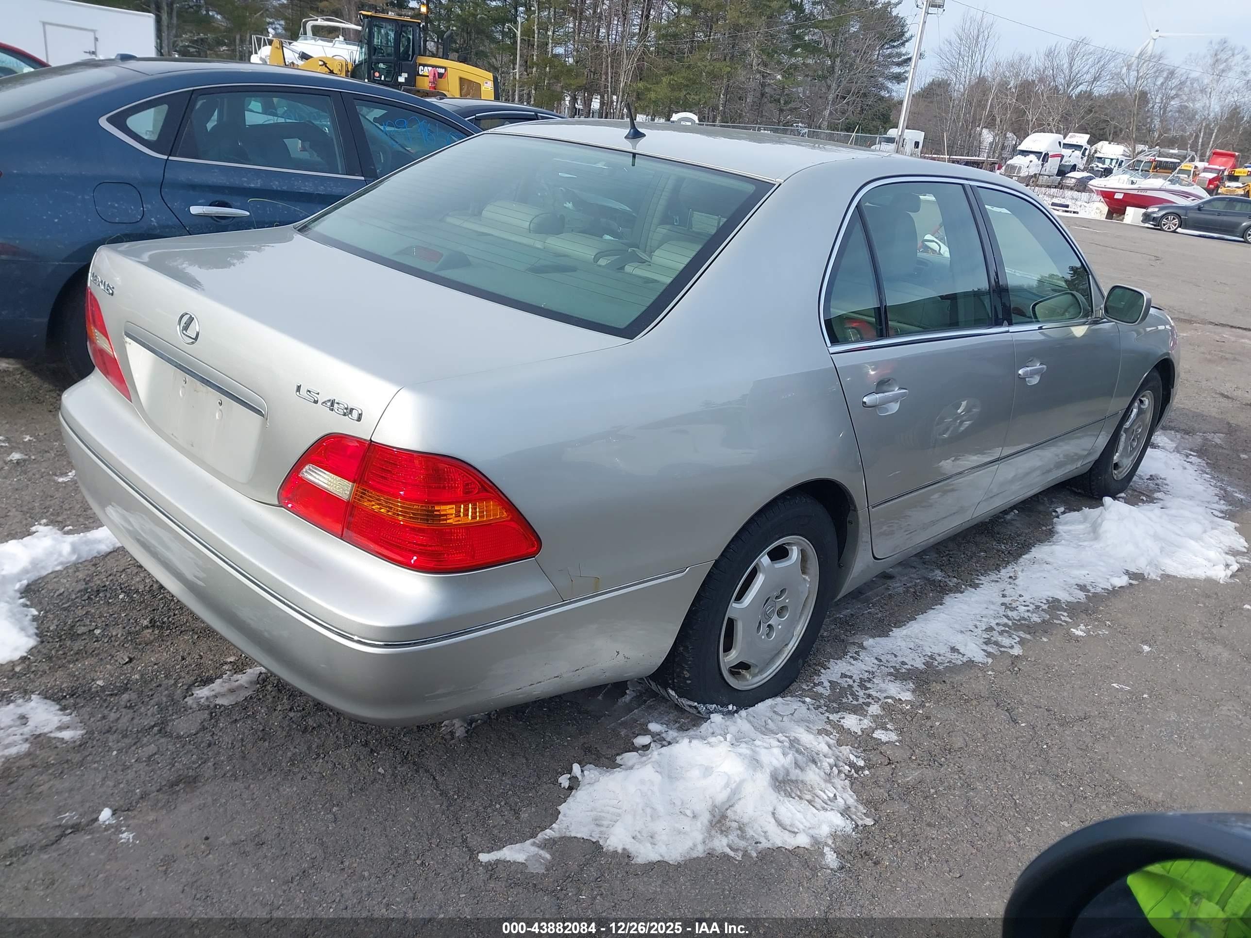 LEXUS LS image 4