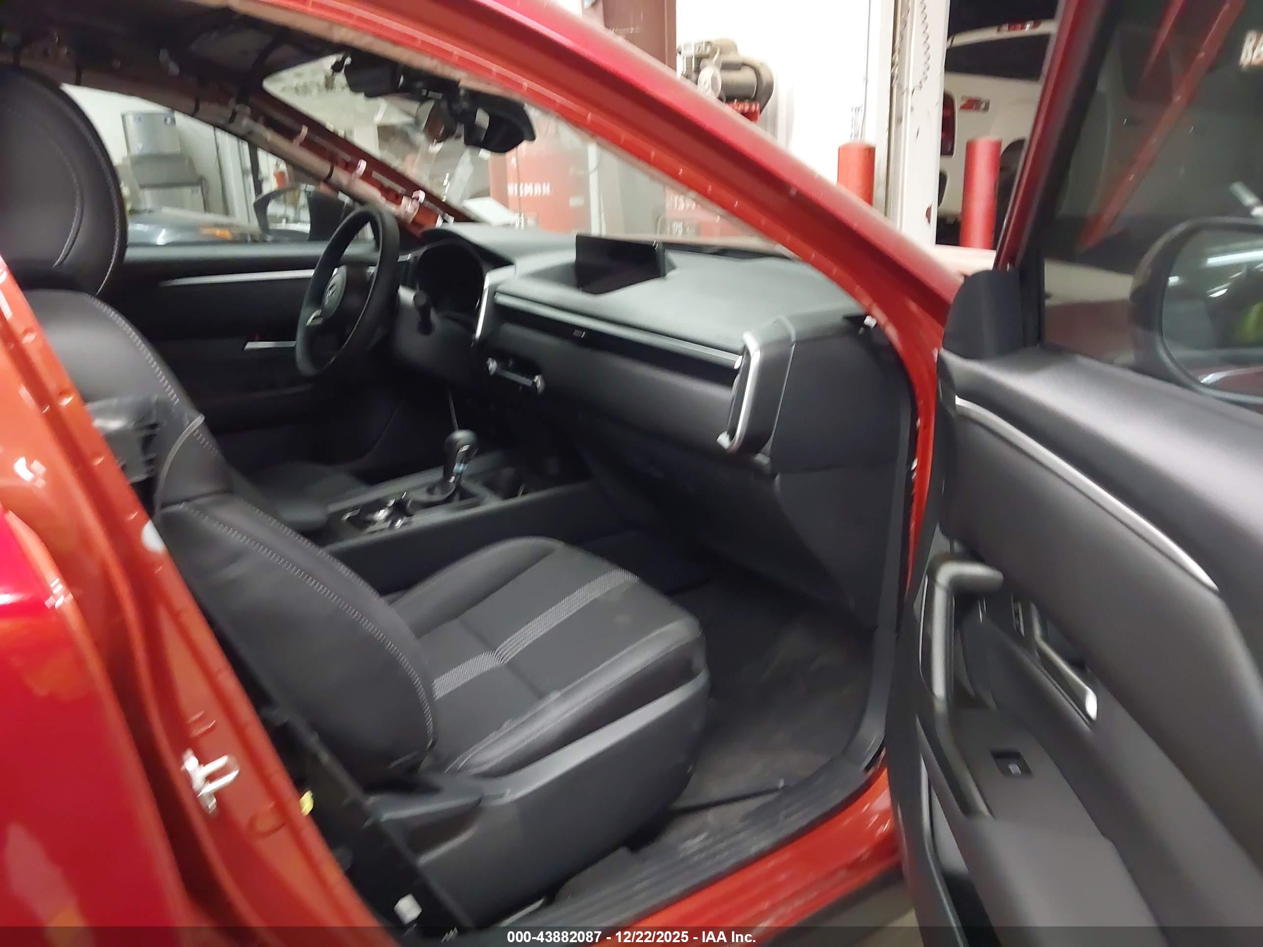 MAZDA CX-50 image 5
