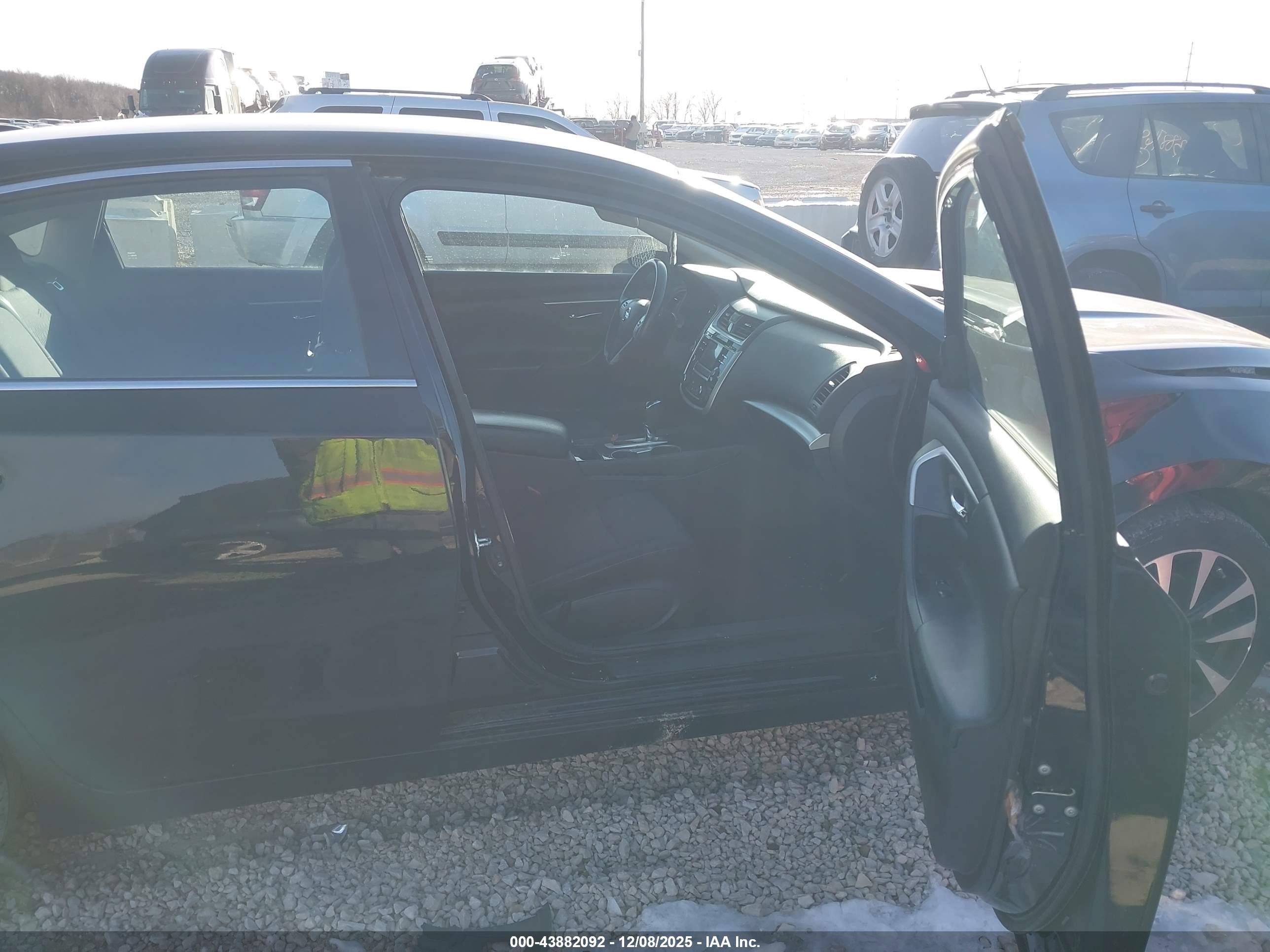 NISSAN ALTIMA image 5
