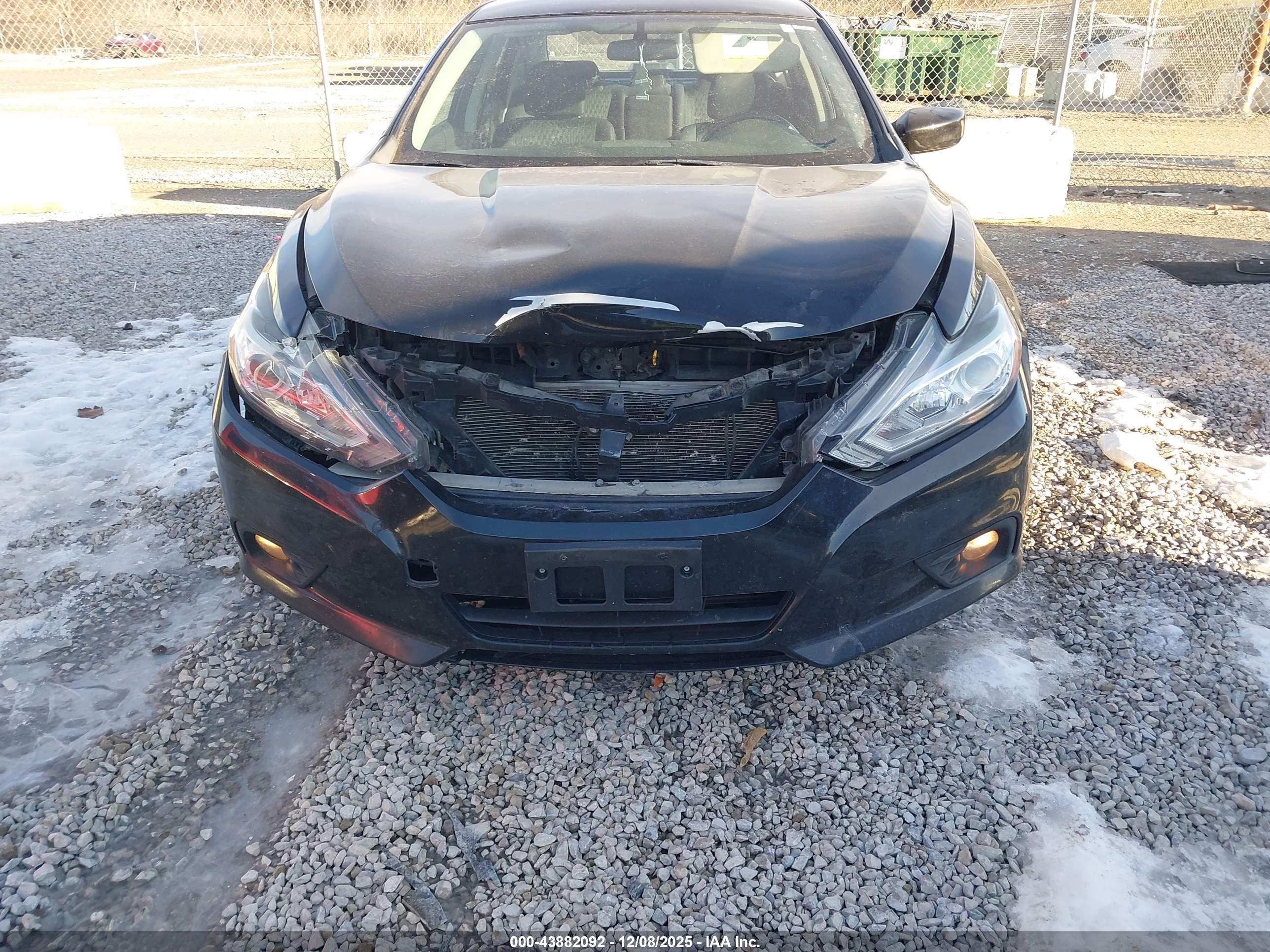NISSAN ALTIMA image 6