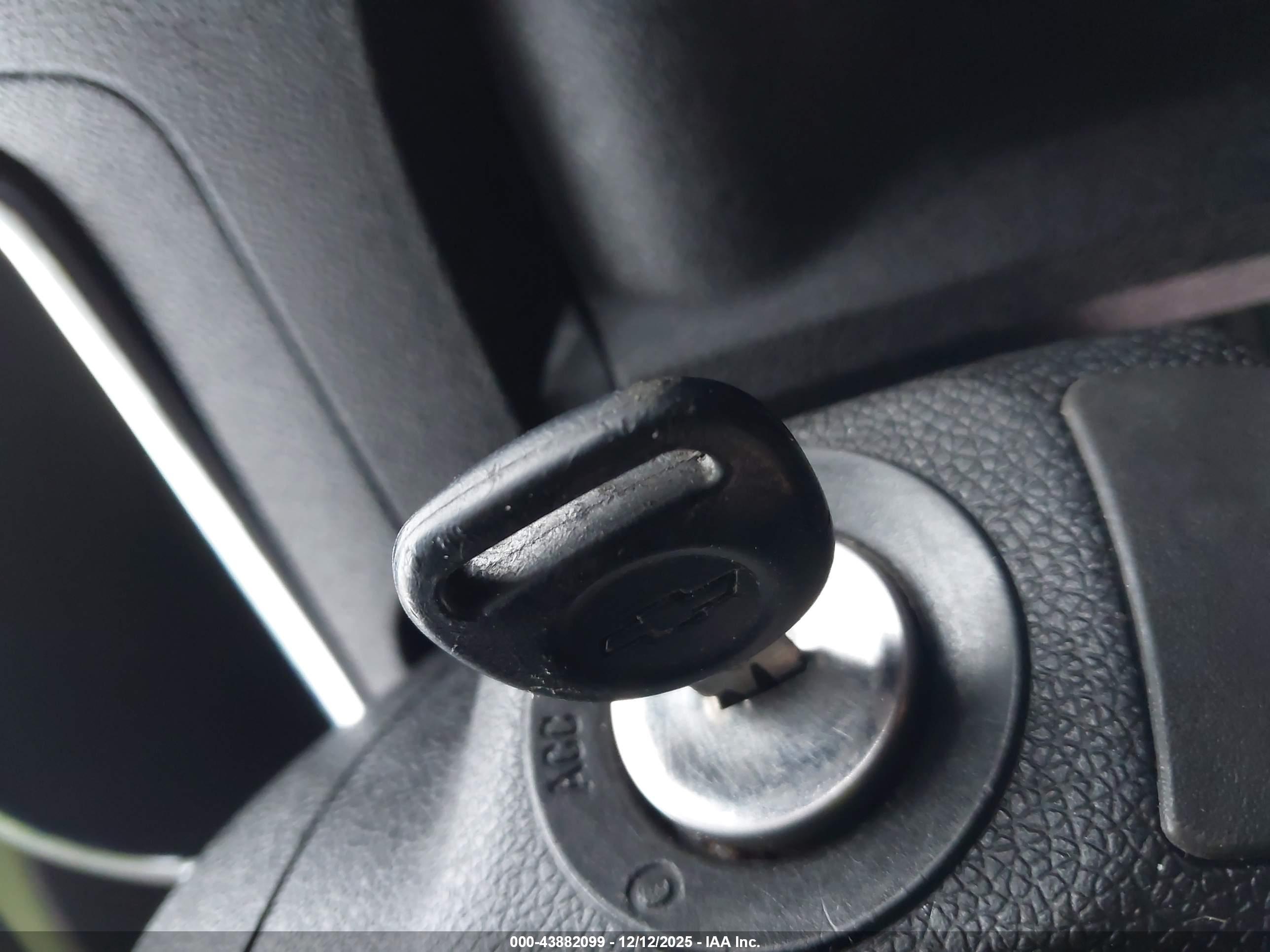 CHEVROLET TRAVERSE image 11
