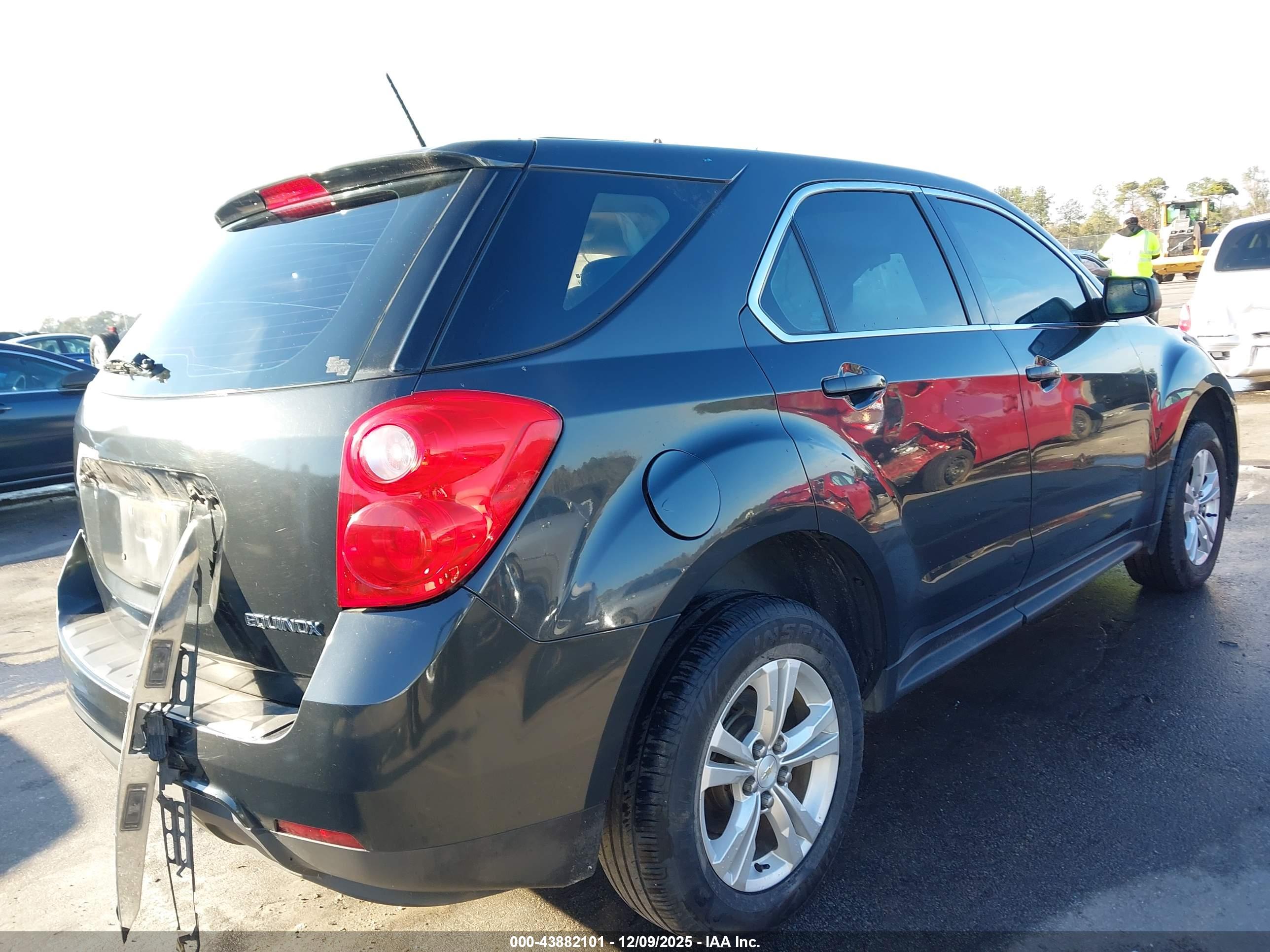 CHEVROLET EQUINOX image 4