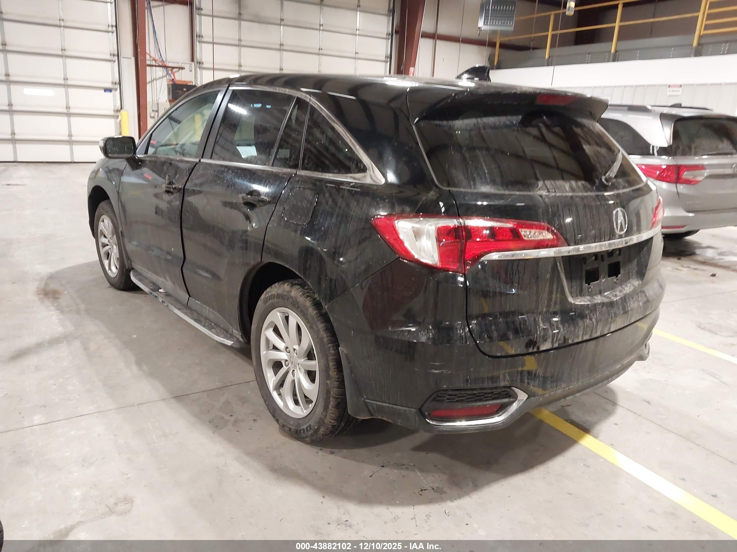 ACURA RDX image 3