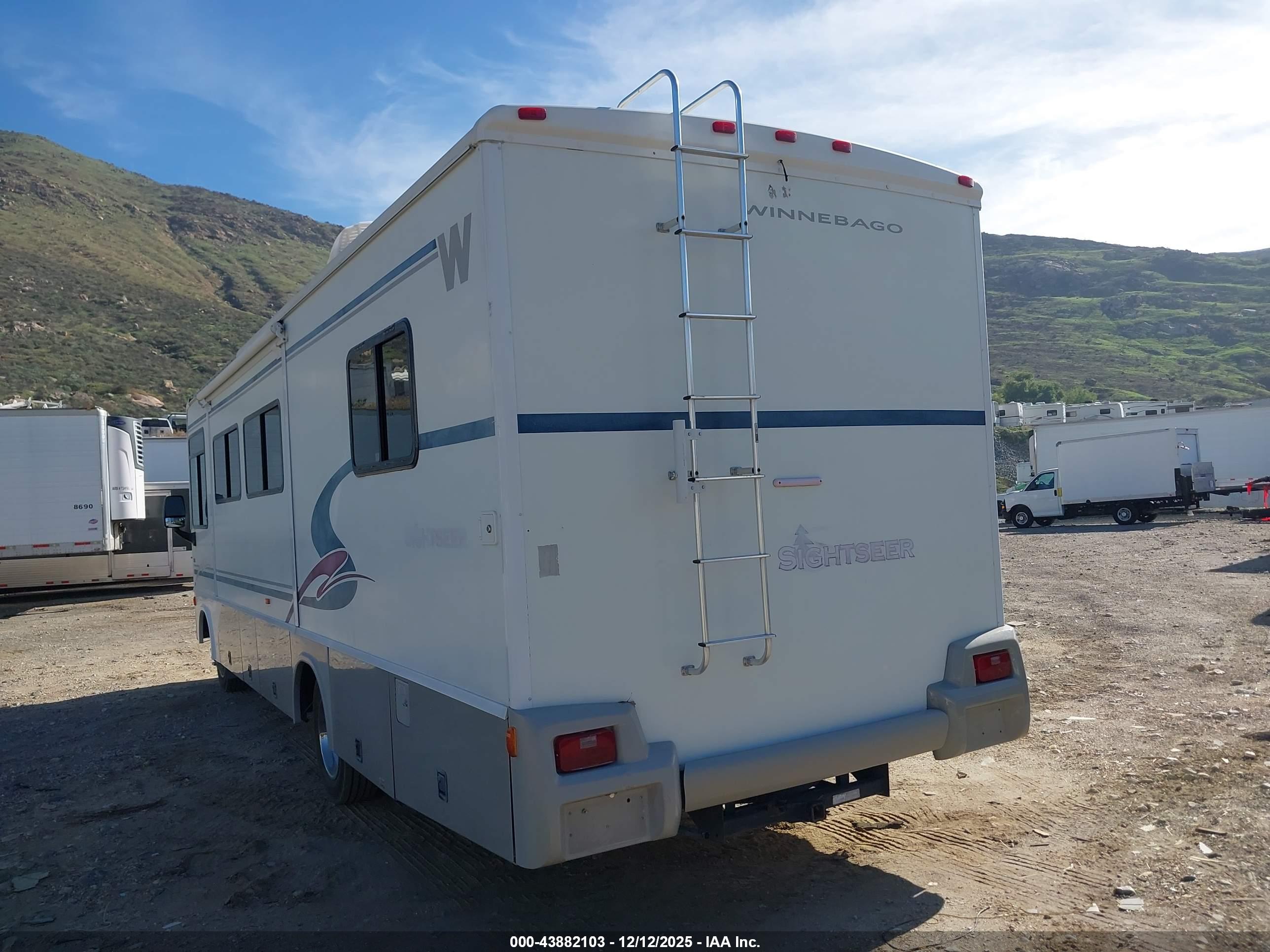 FORD F550 image 3