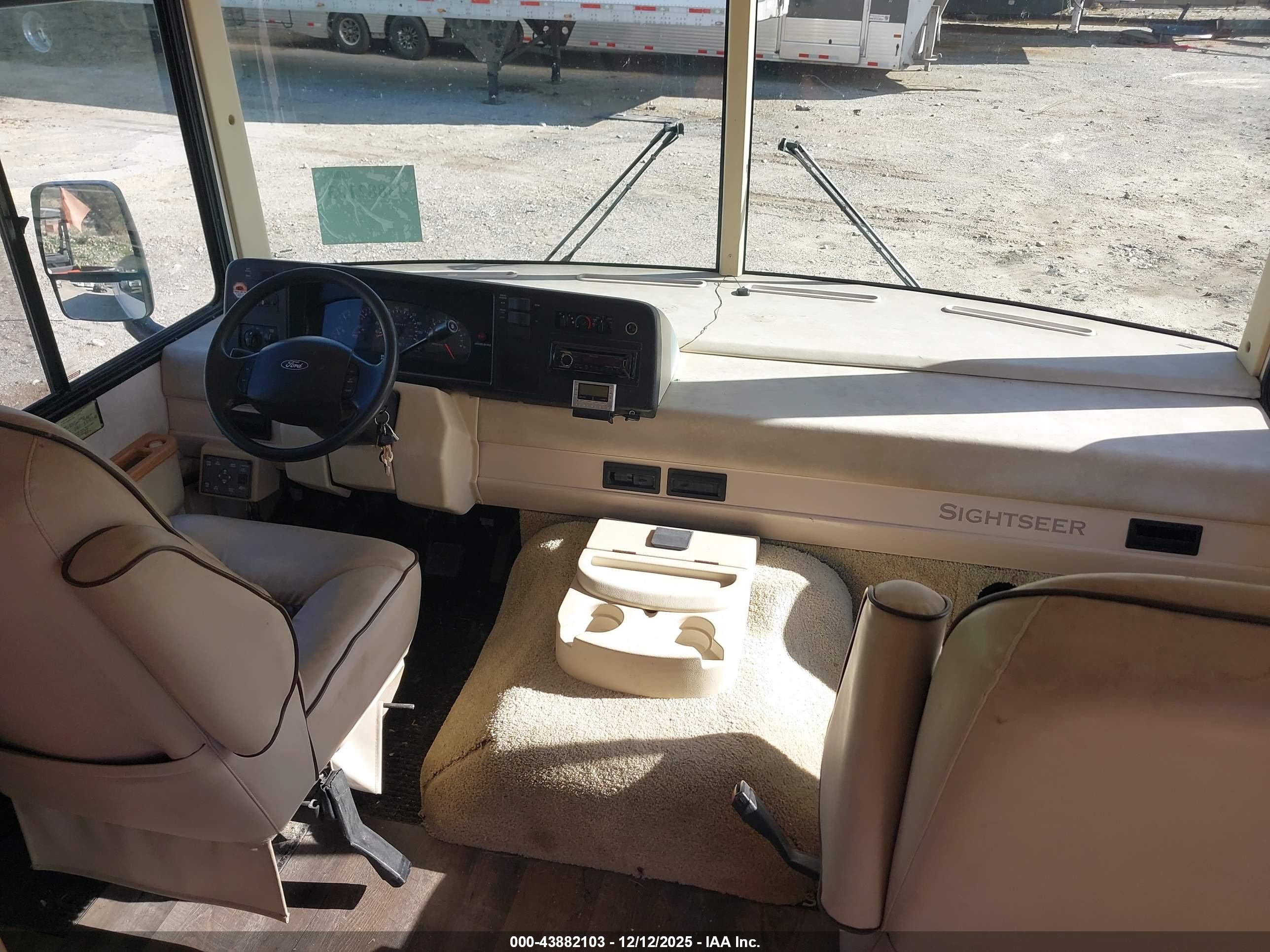 FORD F550 image 5