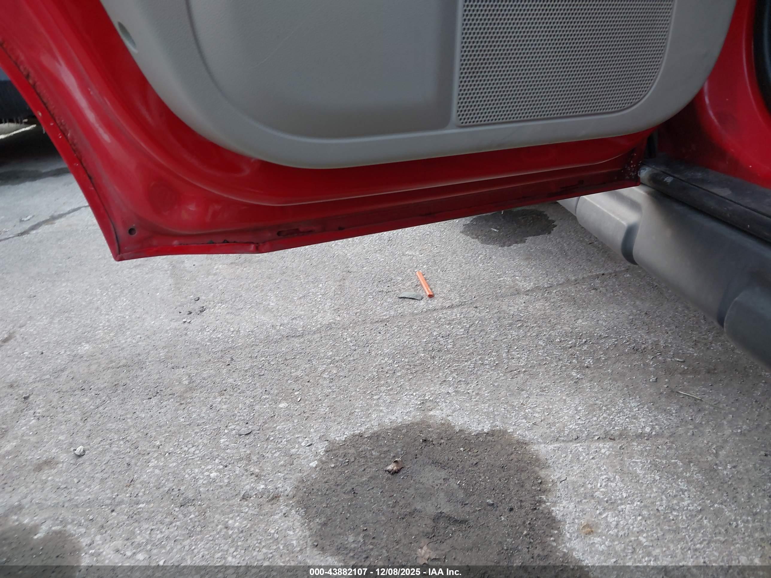 FORD ESCAPE image 9