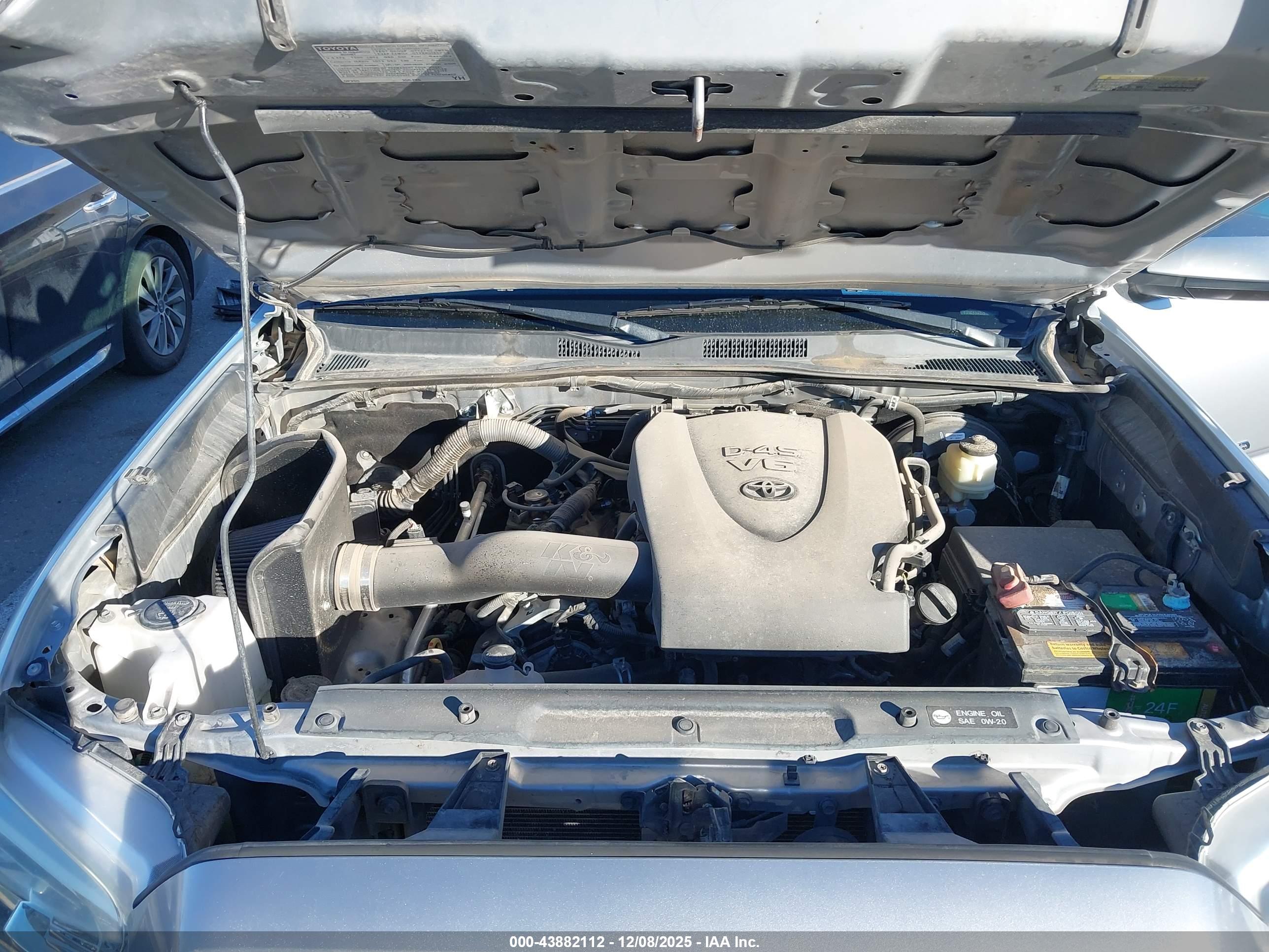 TOYOTA TACOMA image 10