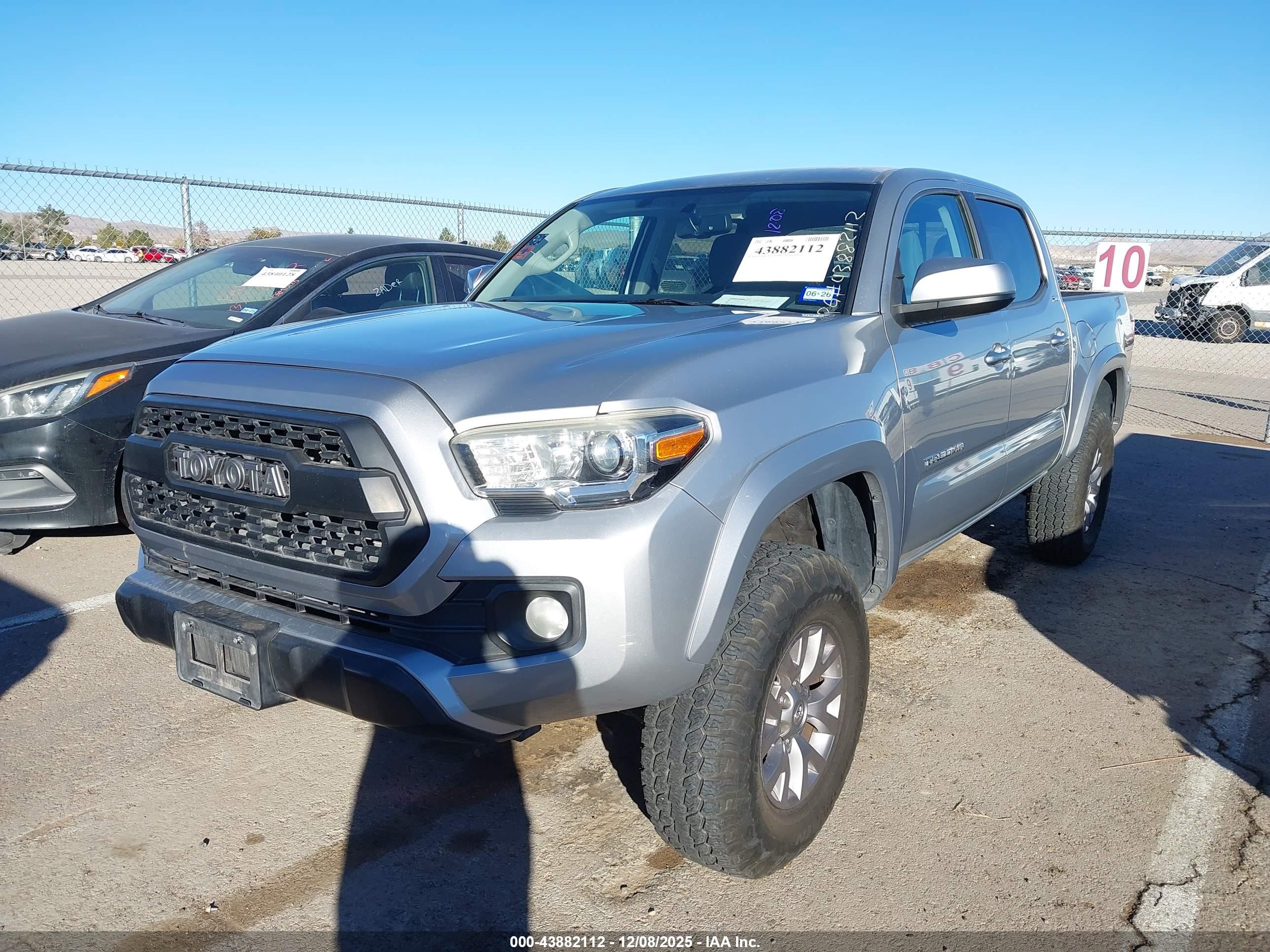 TOYOTA TACOMA image 2
