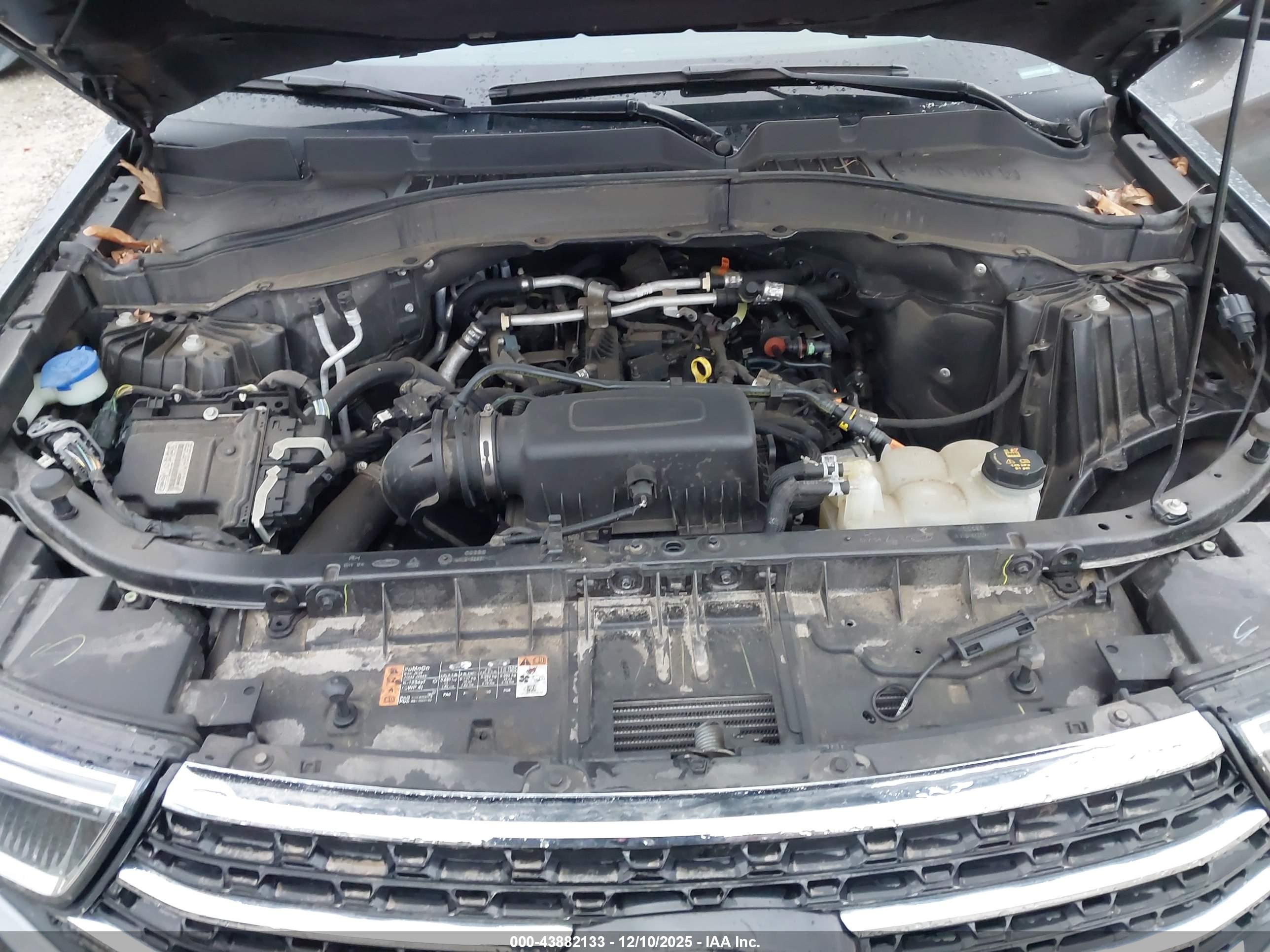 FORD EXPLORER image 10