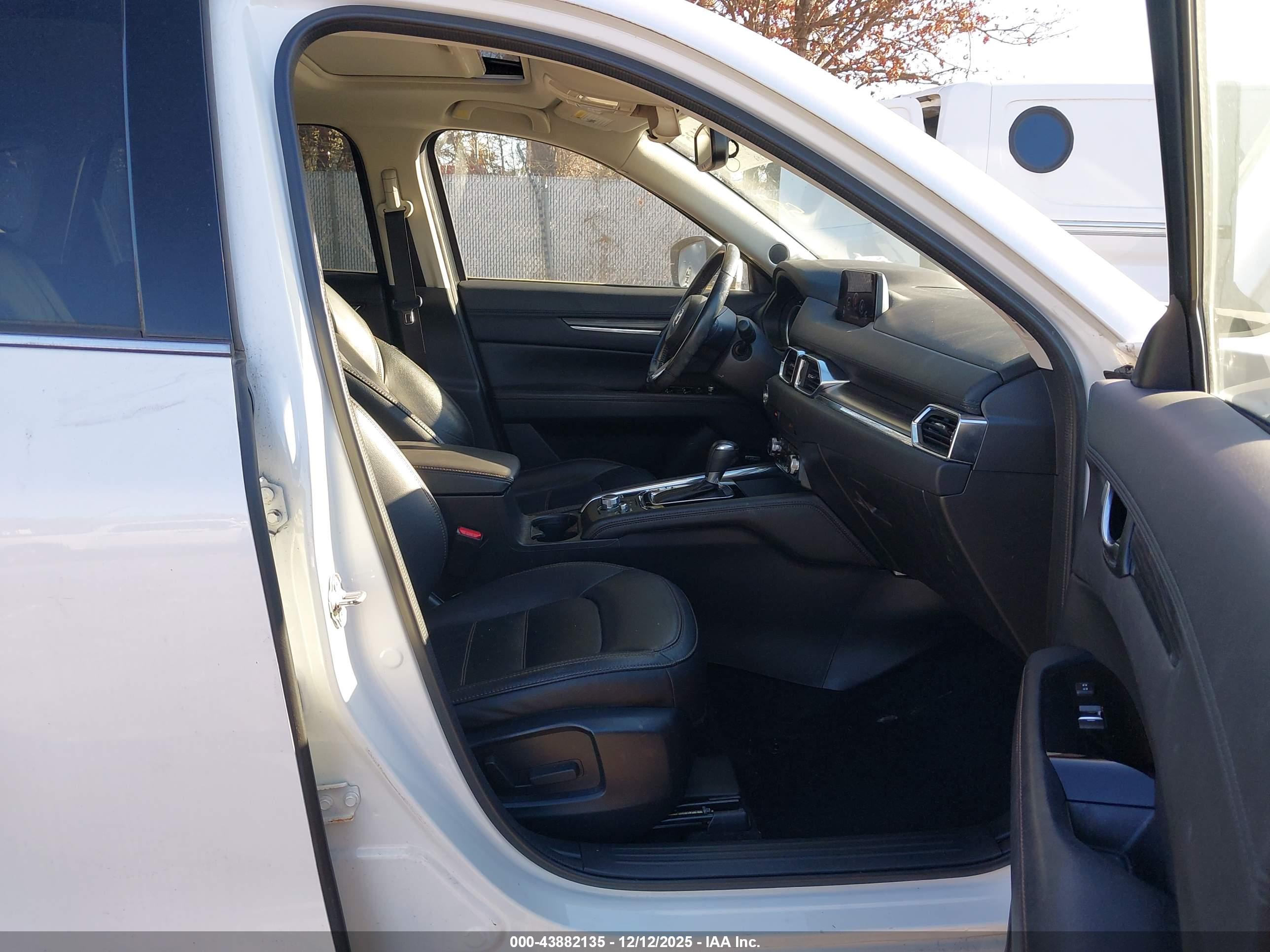MAZDA CX-5 image 5