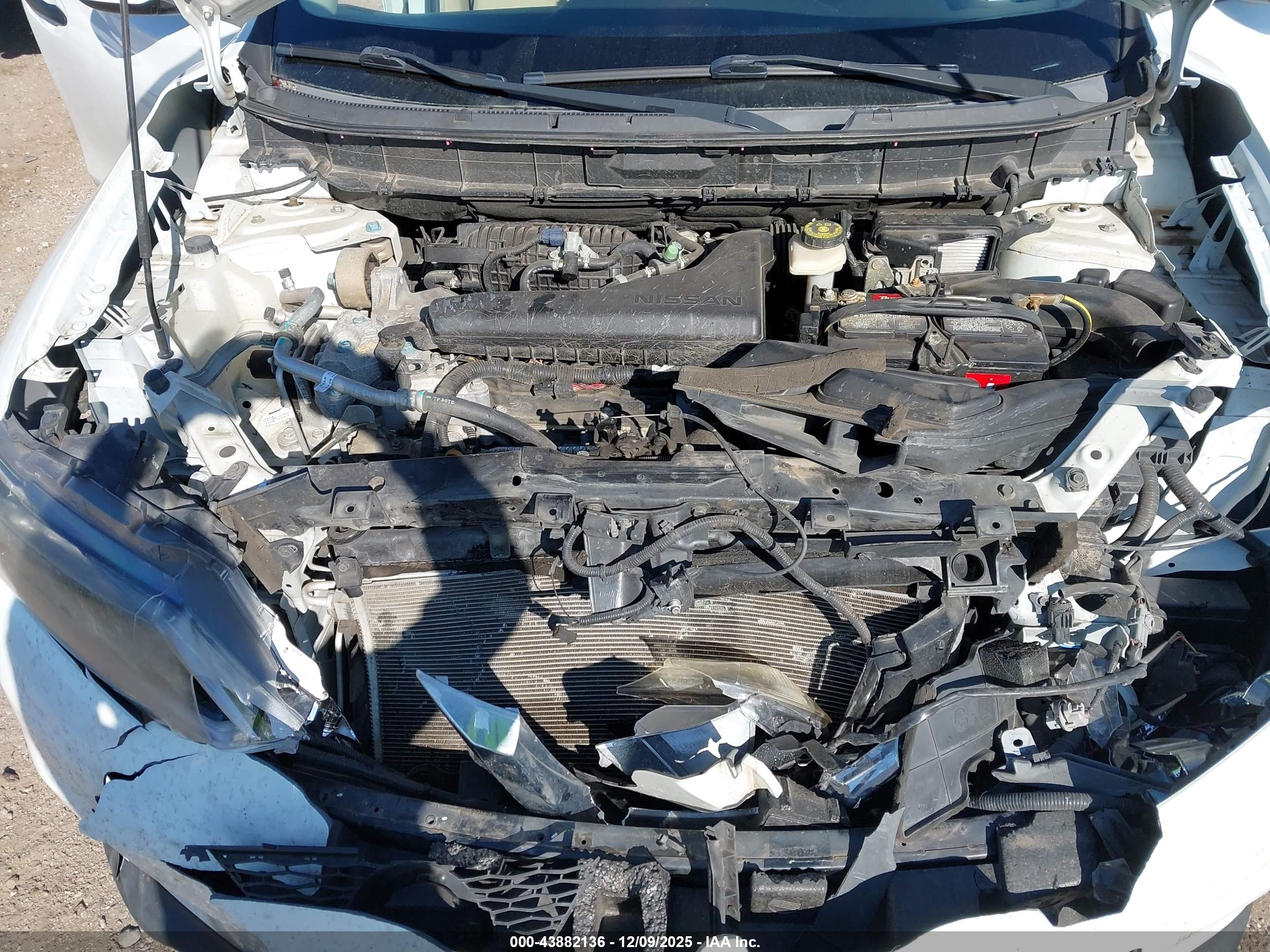 NISSAN ROGUE image 10