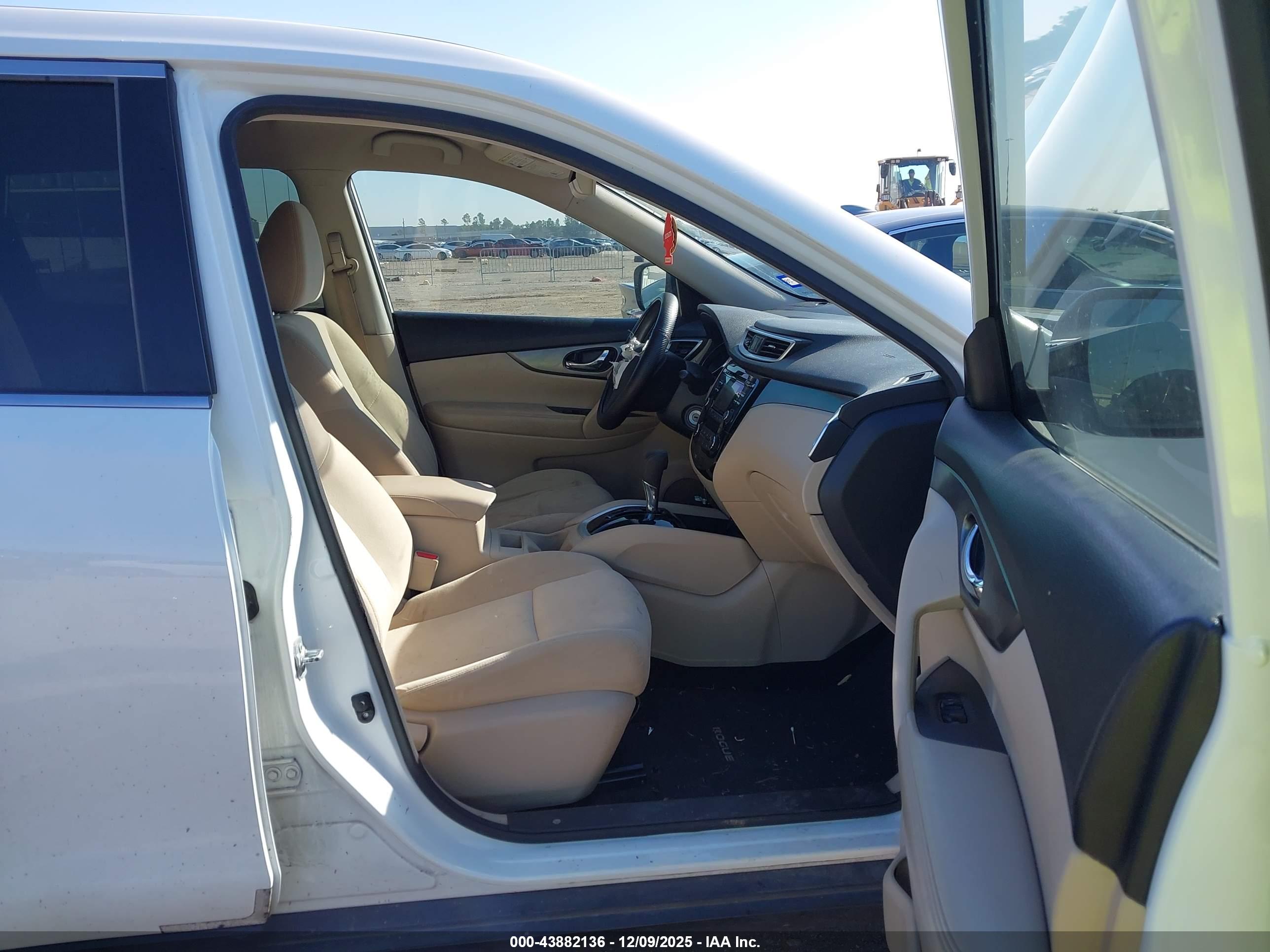 NISSAN ROGUE image 5