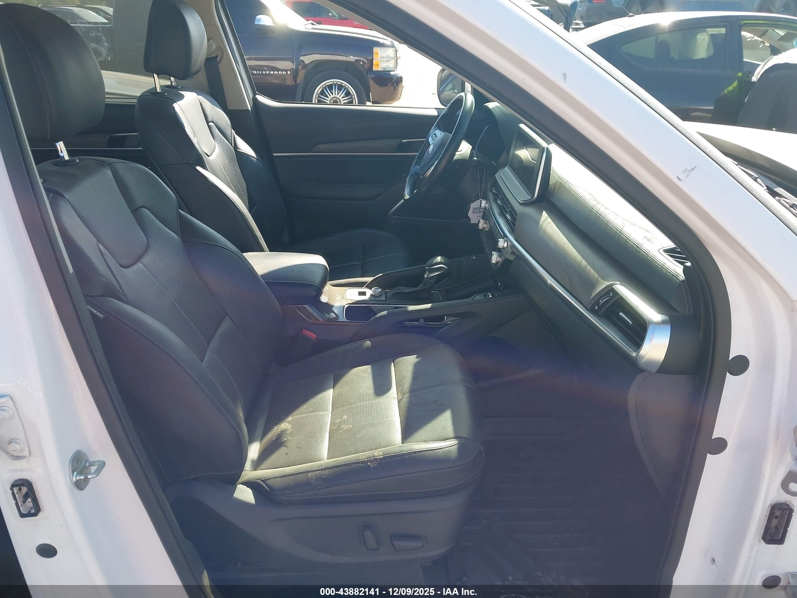 KIA TELLURIDE image 5