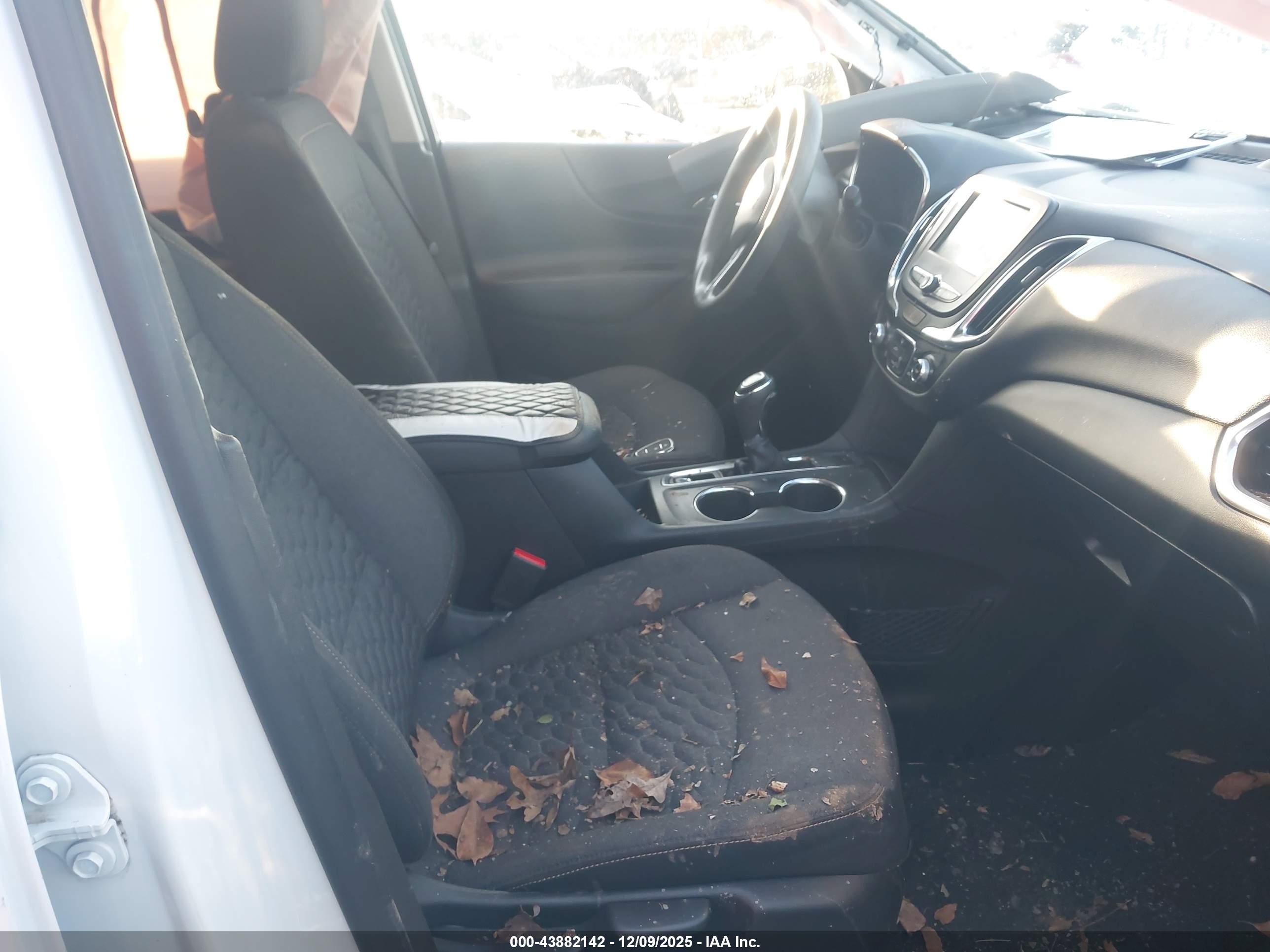 CHEVROLET EQUINOX image 5