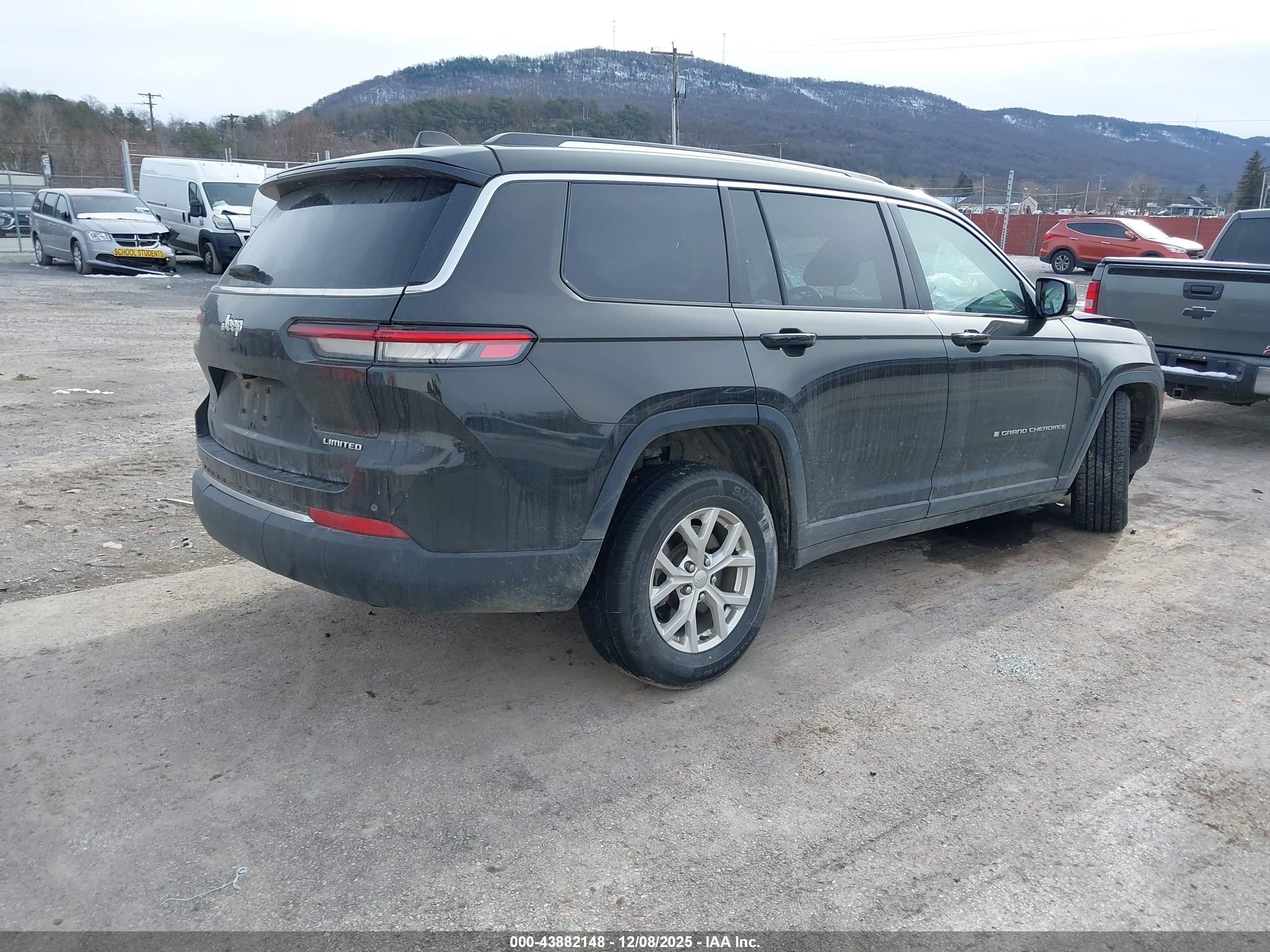 JEEP GRAND image 4