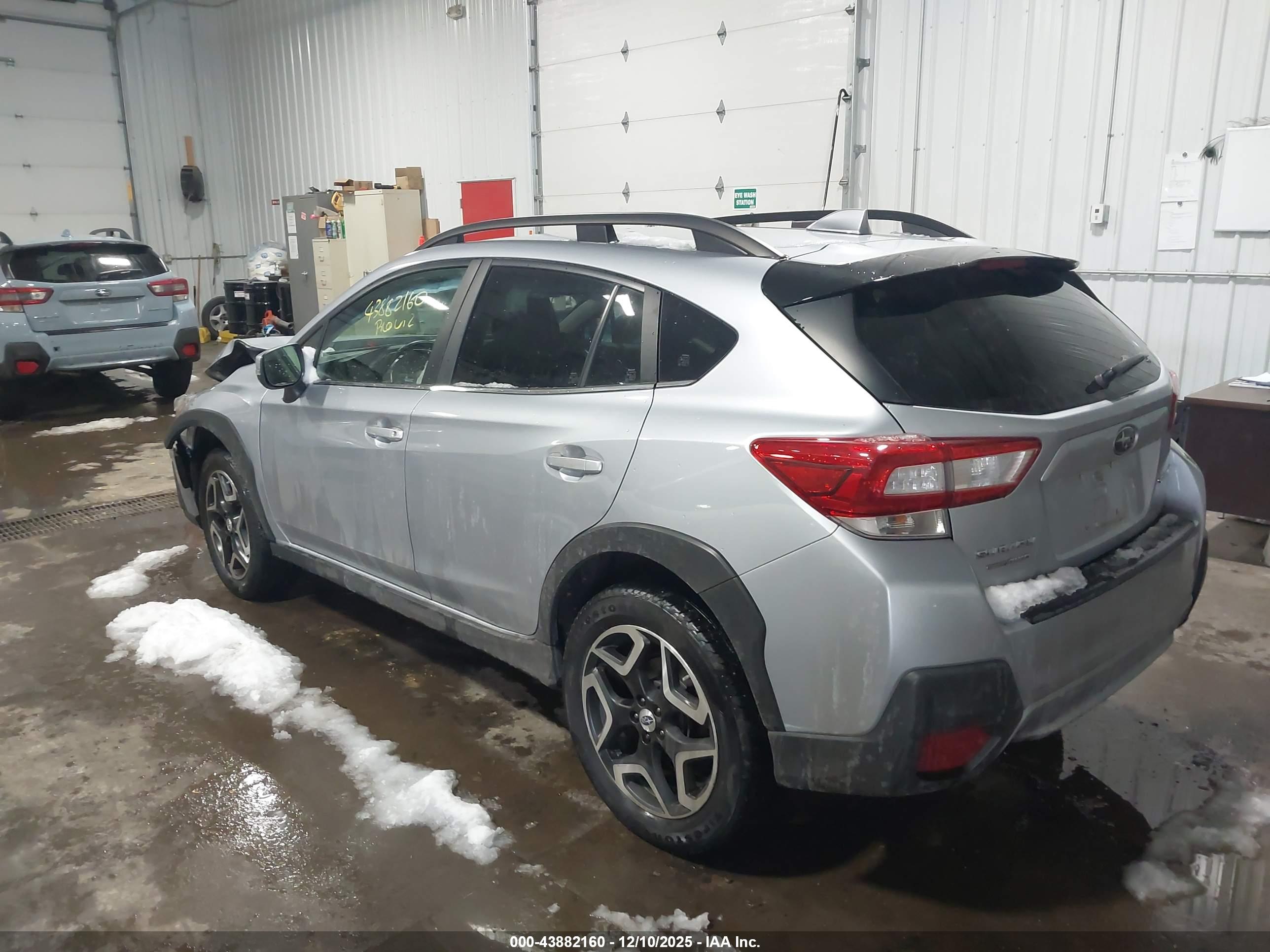 SUBARU CROSSTREK image 3