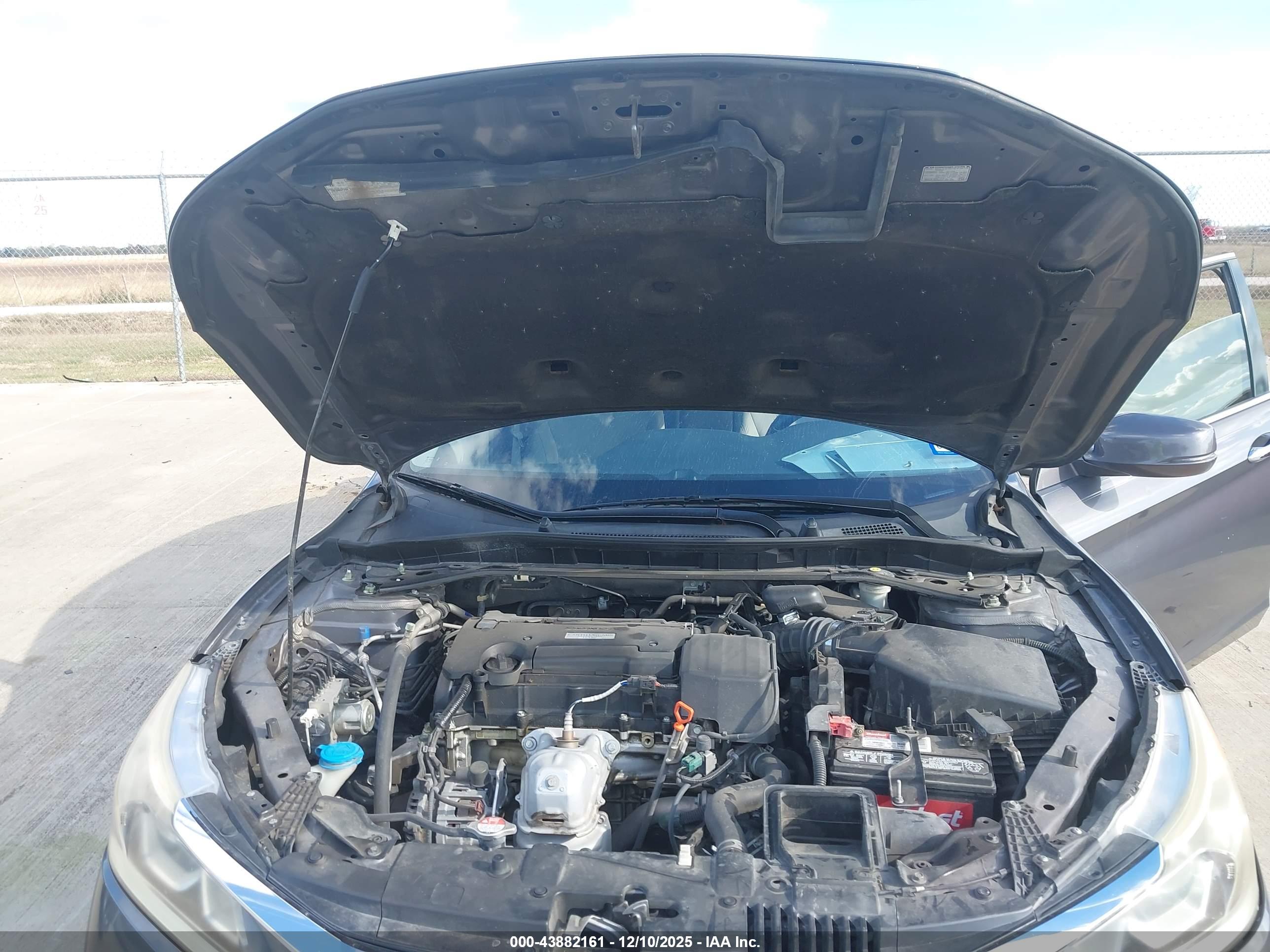 HONDA ACCORD image 10